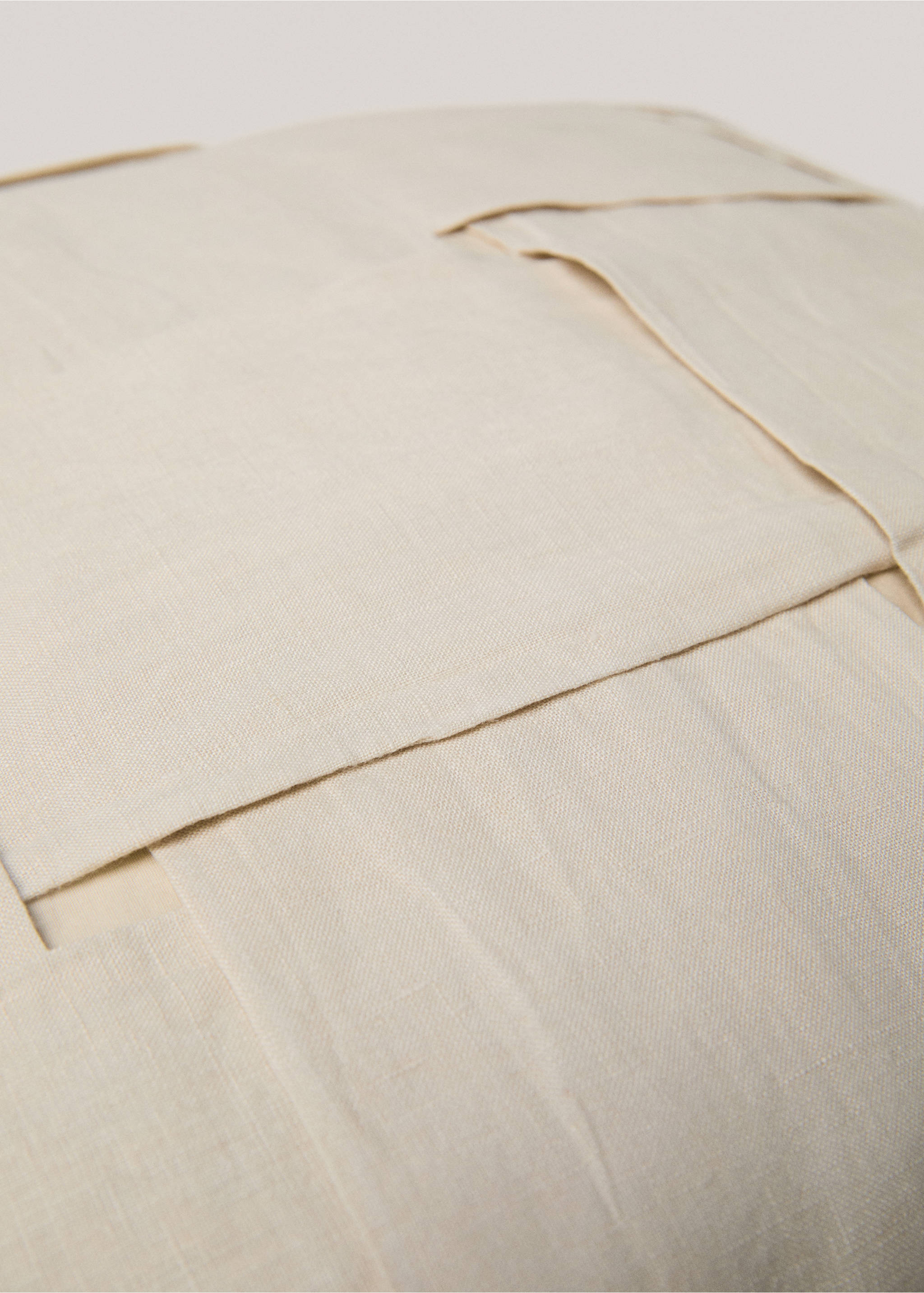 Housse de coussin lin tressé - Détail de l'article 4, Sable. Ref: 77051015-00.