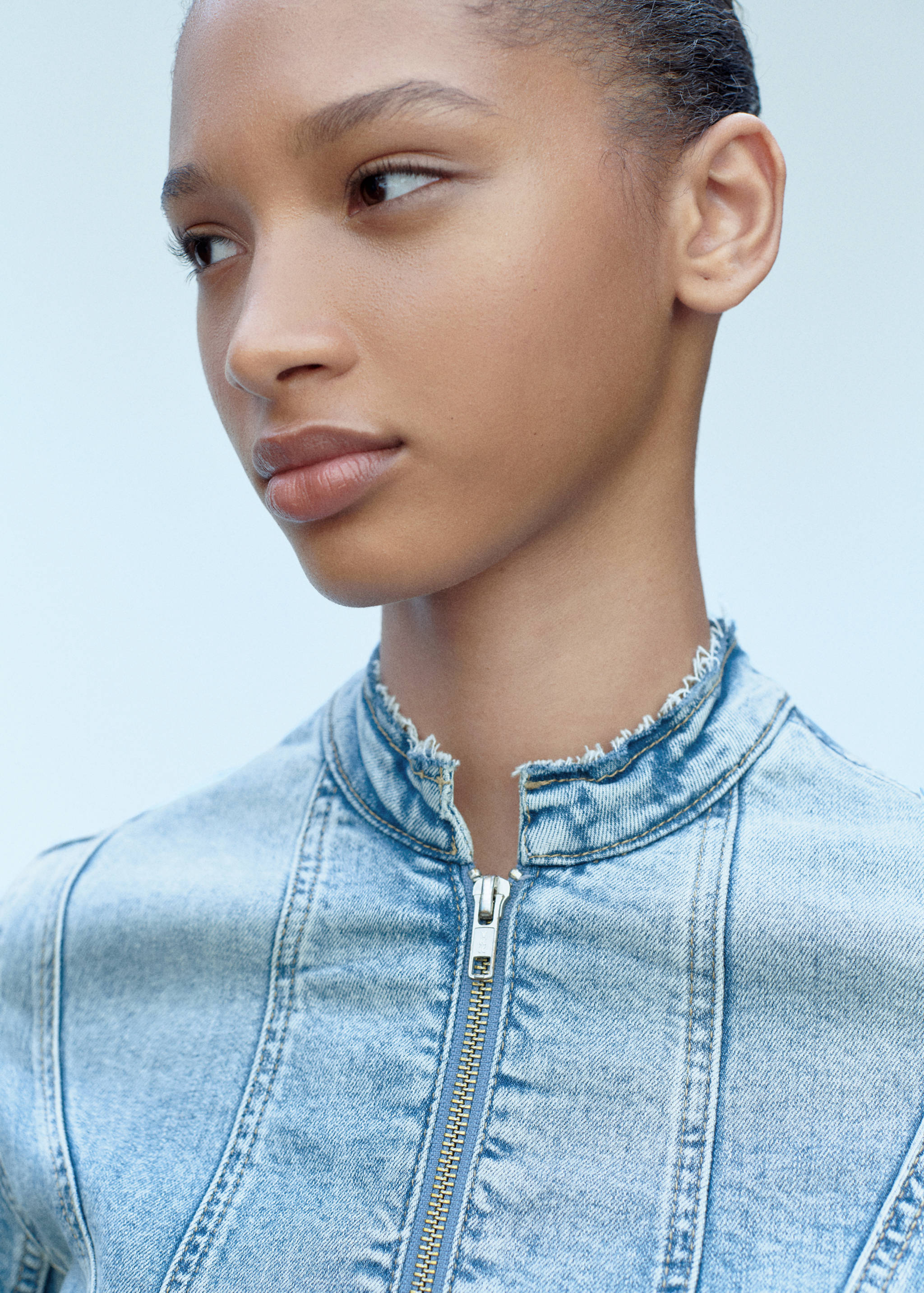 Zip-up denim jacket - Details of the article 1