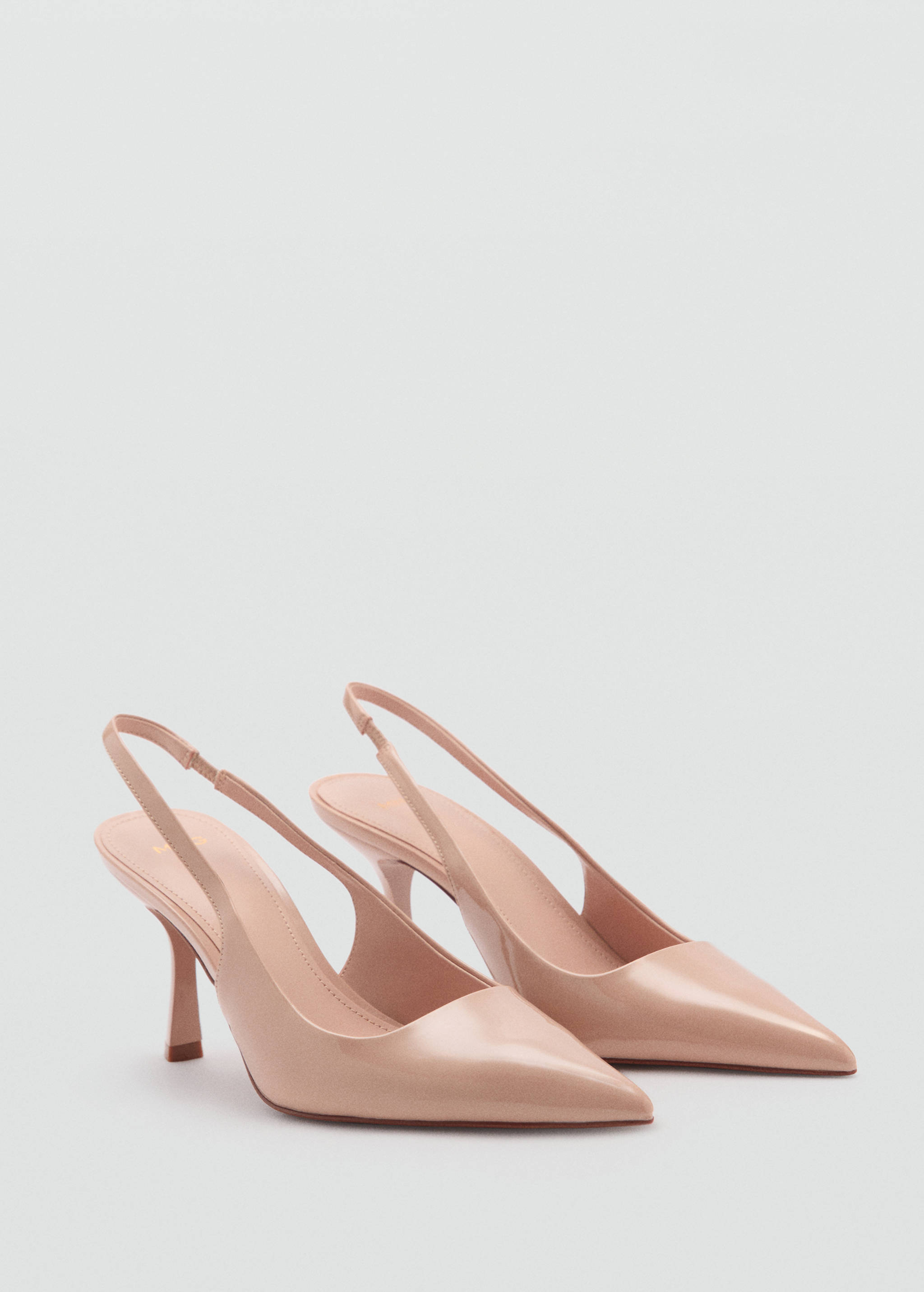 High-heeled shoes - Medium plane