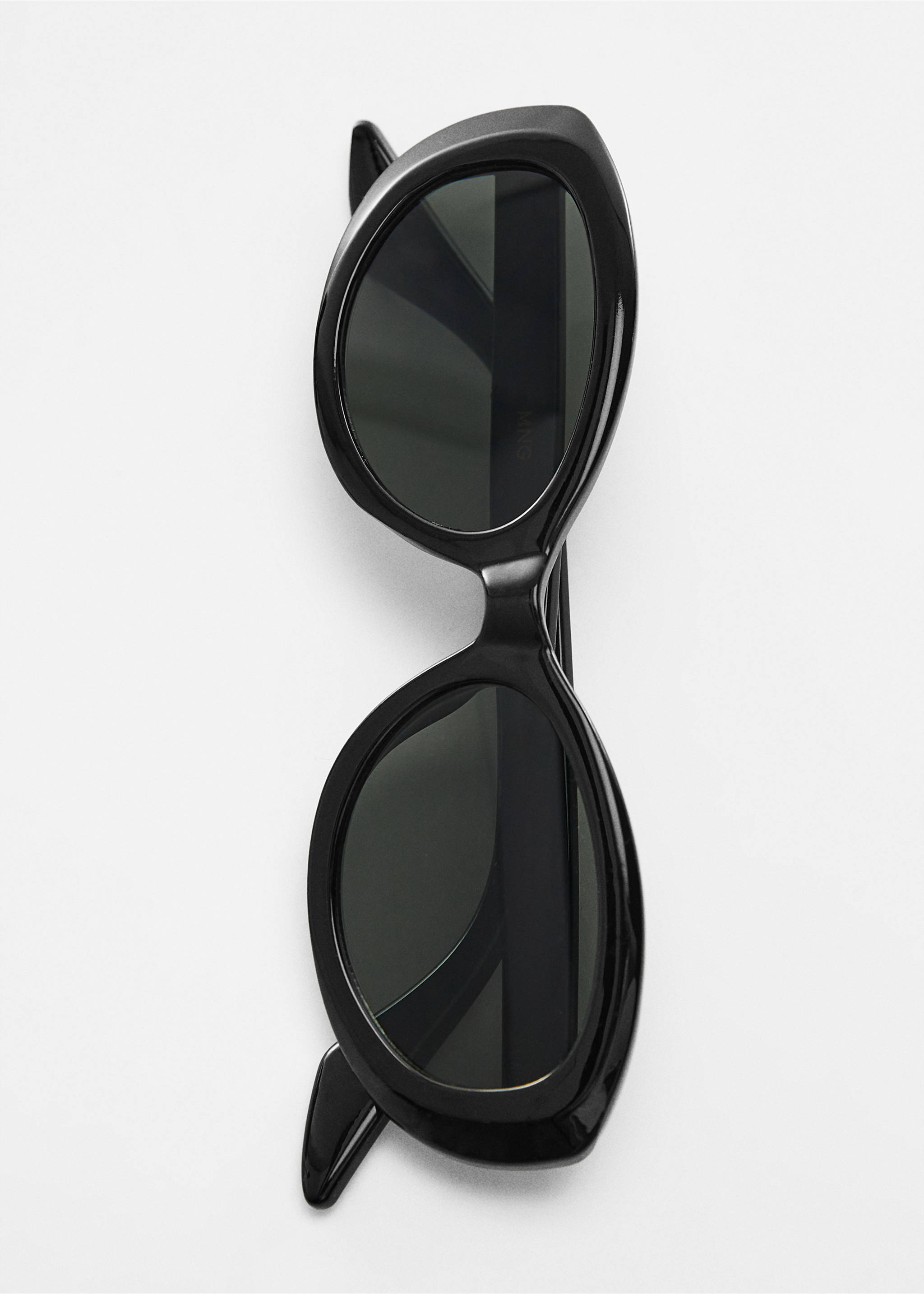 Resin frame sunglasses - Details of the article 5, Black. Ref: 77052930-00.