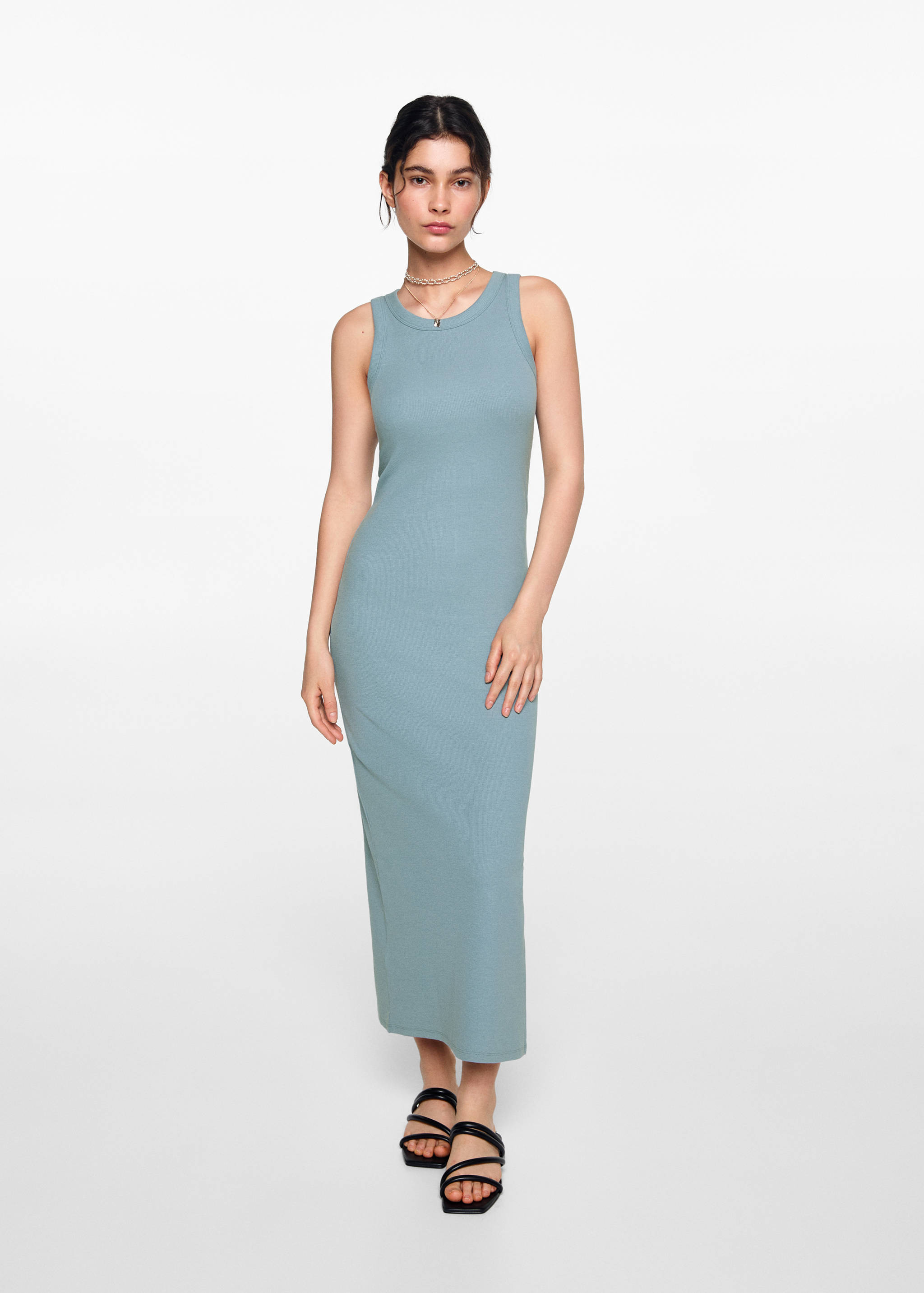 Eng anliegendes Midi-Kleid - Allgemeine Ansicht