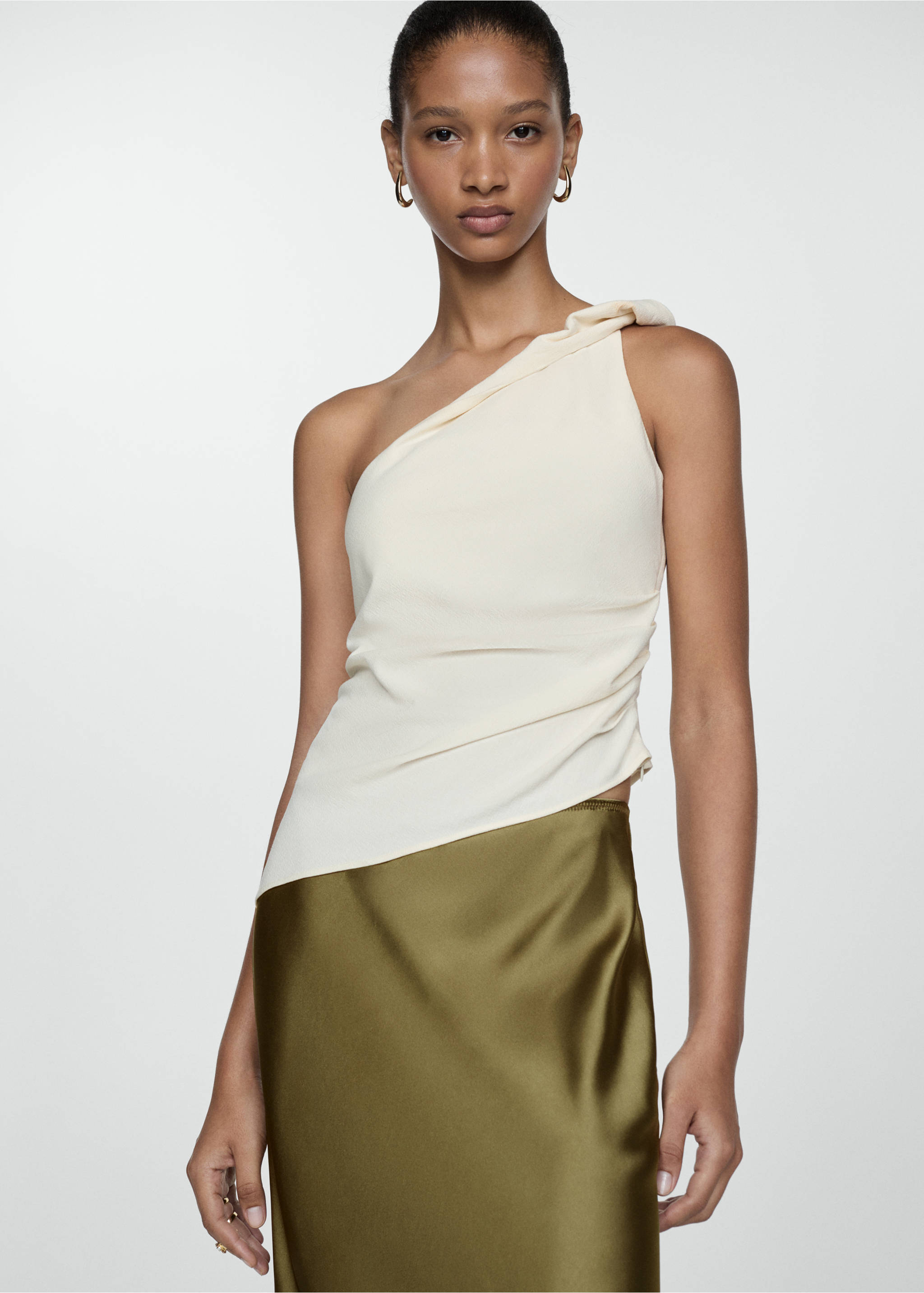 Satin long skirt - Details of the article 1, Green. Ref: 77052937-00.