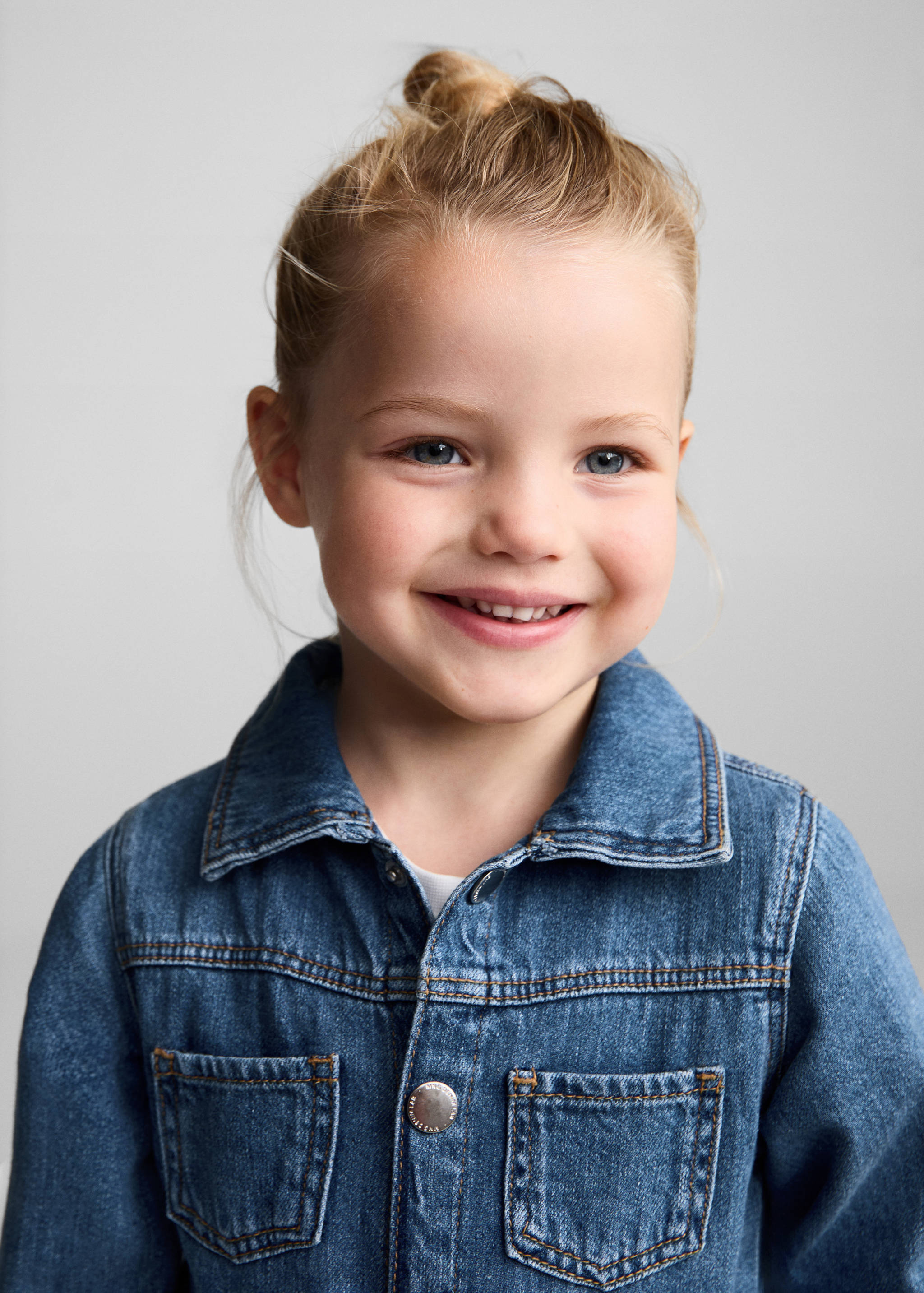 Denim shirt jumpsuit - Details of the article 1