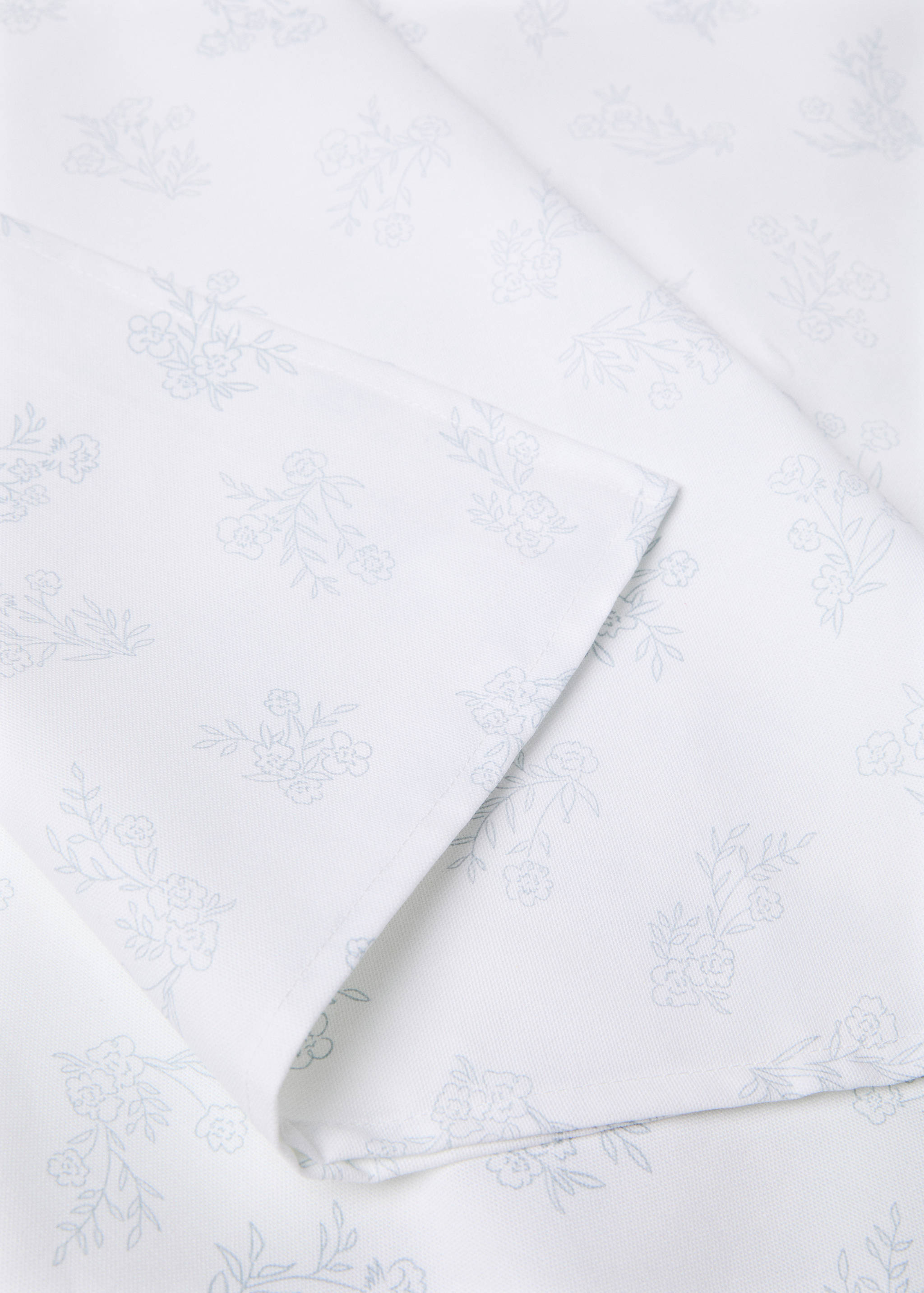 100% cotton tablecloth with floral design for 2 to 4 diners - Details of the article 1