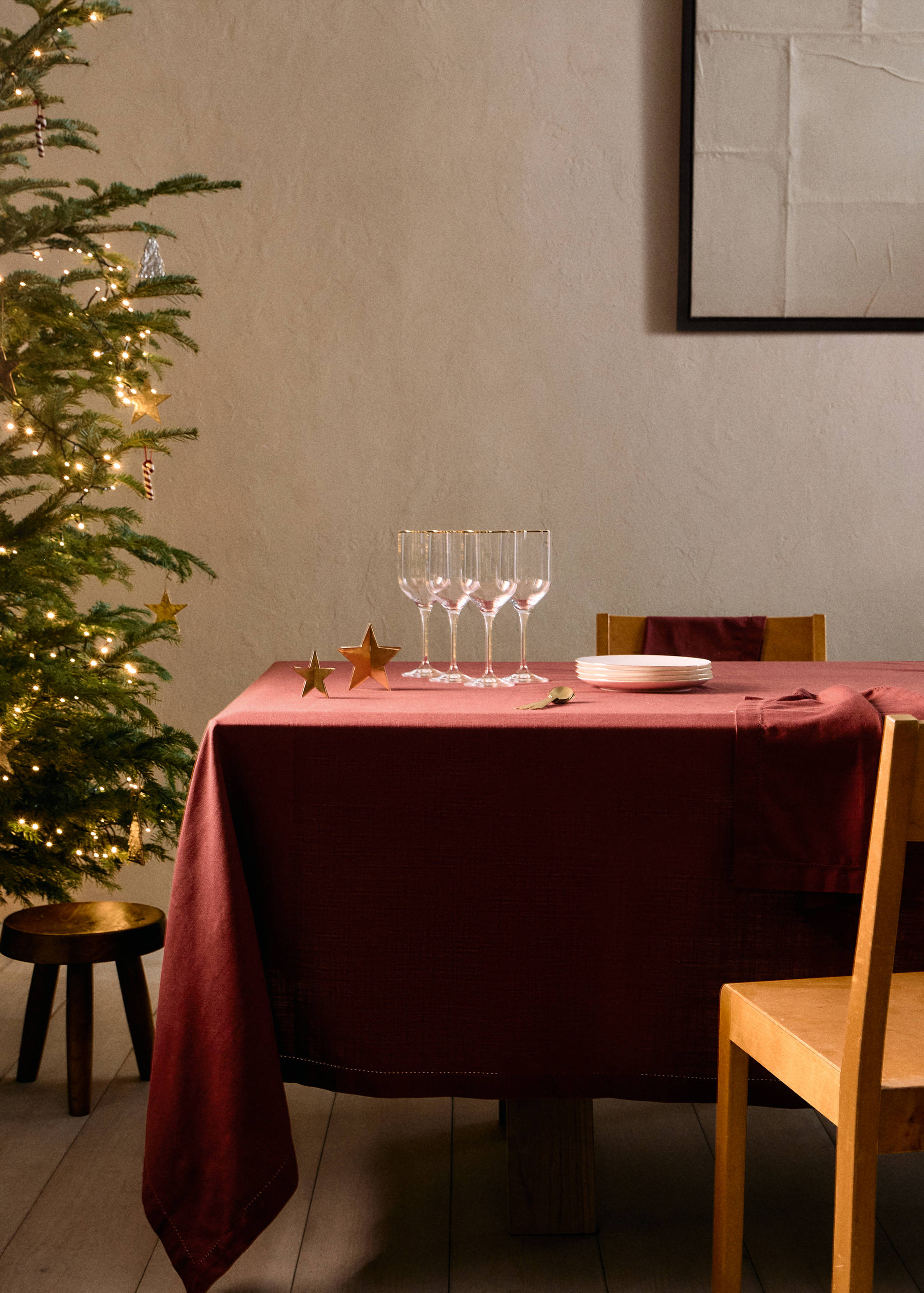 Tablecloth with hemstitch embroidery for 8 to 10 diners - General plane