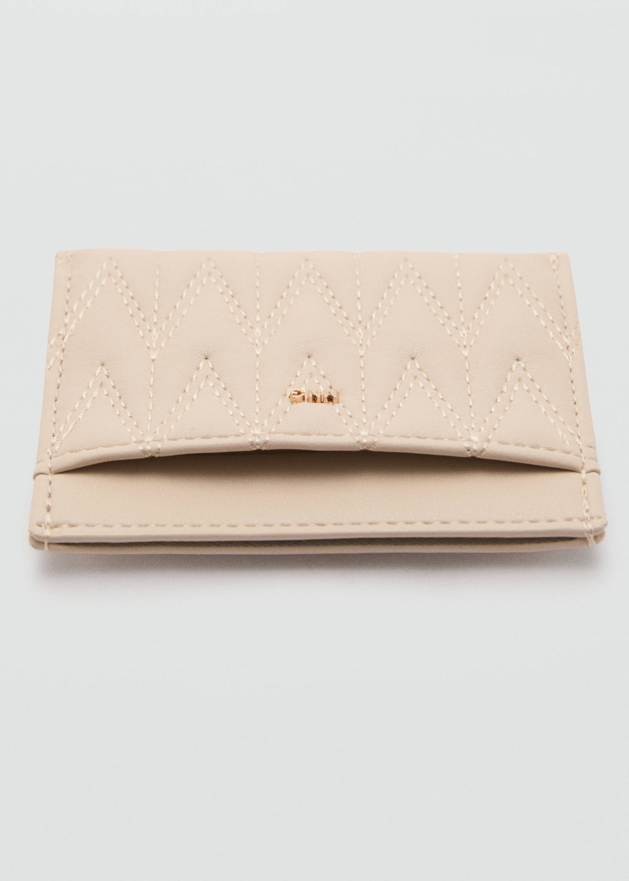 Quilted cardholder with logo - Details of the article 1