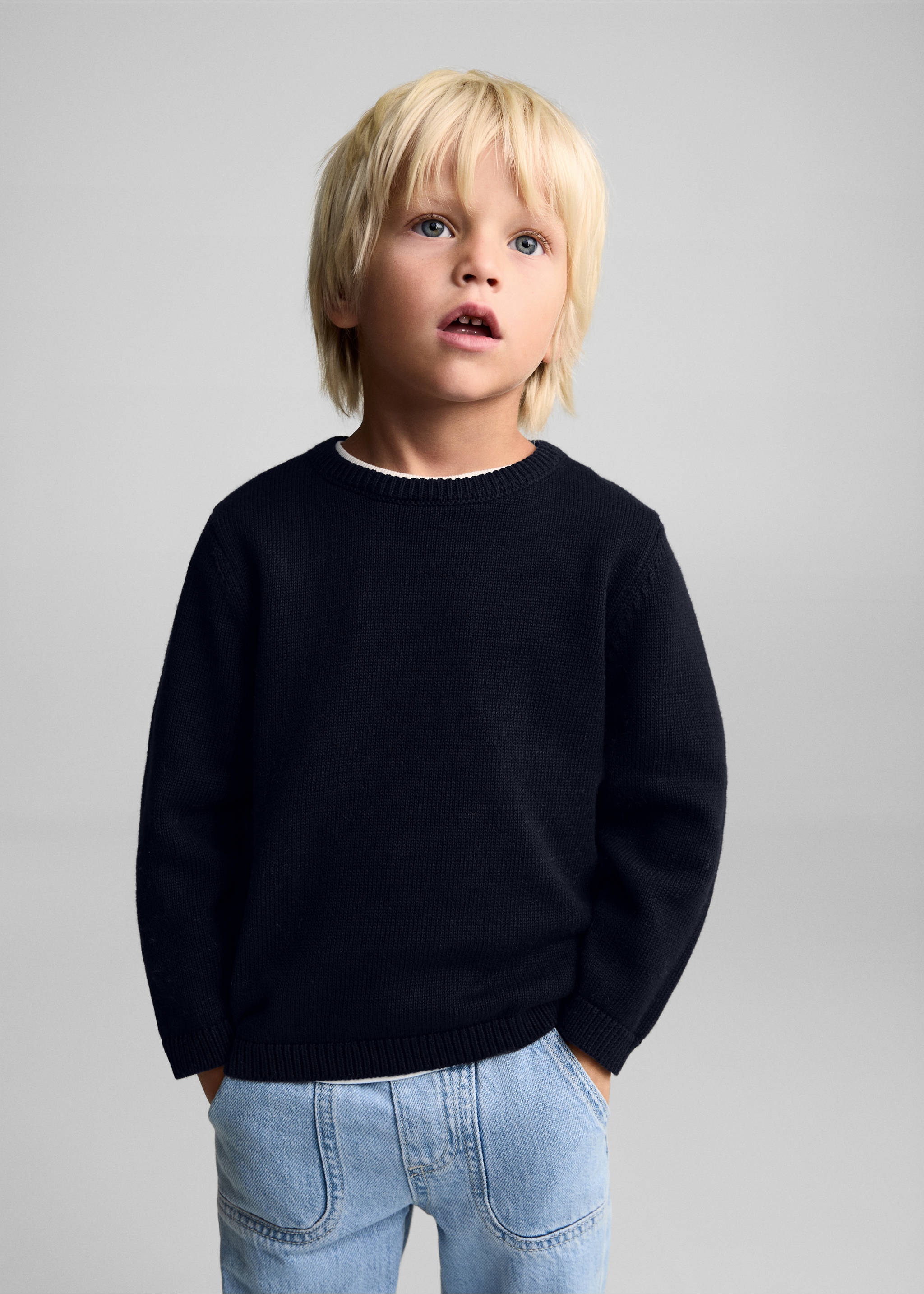 Round-neck knitted sweater - Medium plane, Dark Navy. Ref: 77053665-00.