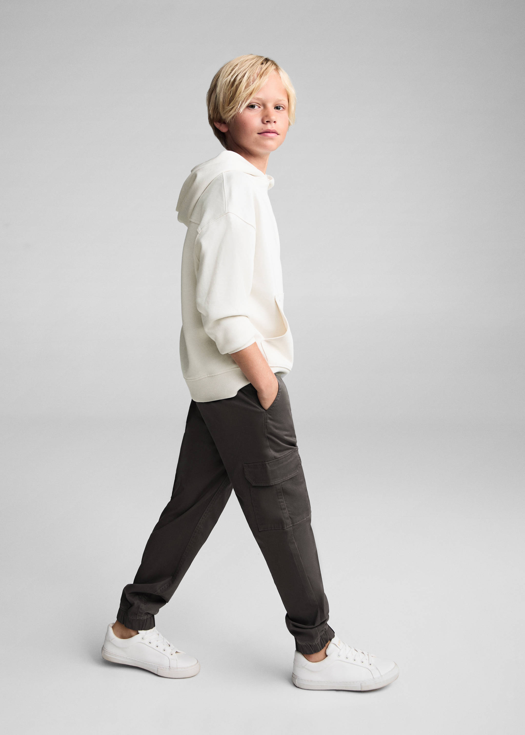 Pantalón jogger cargo - Plano general