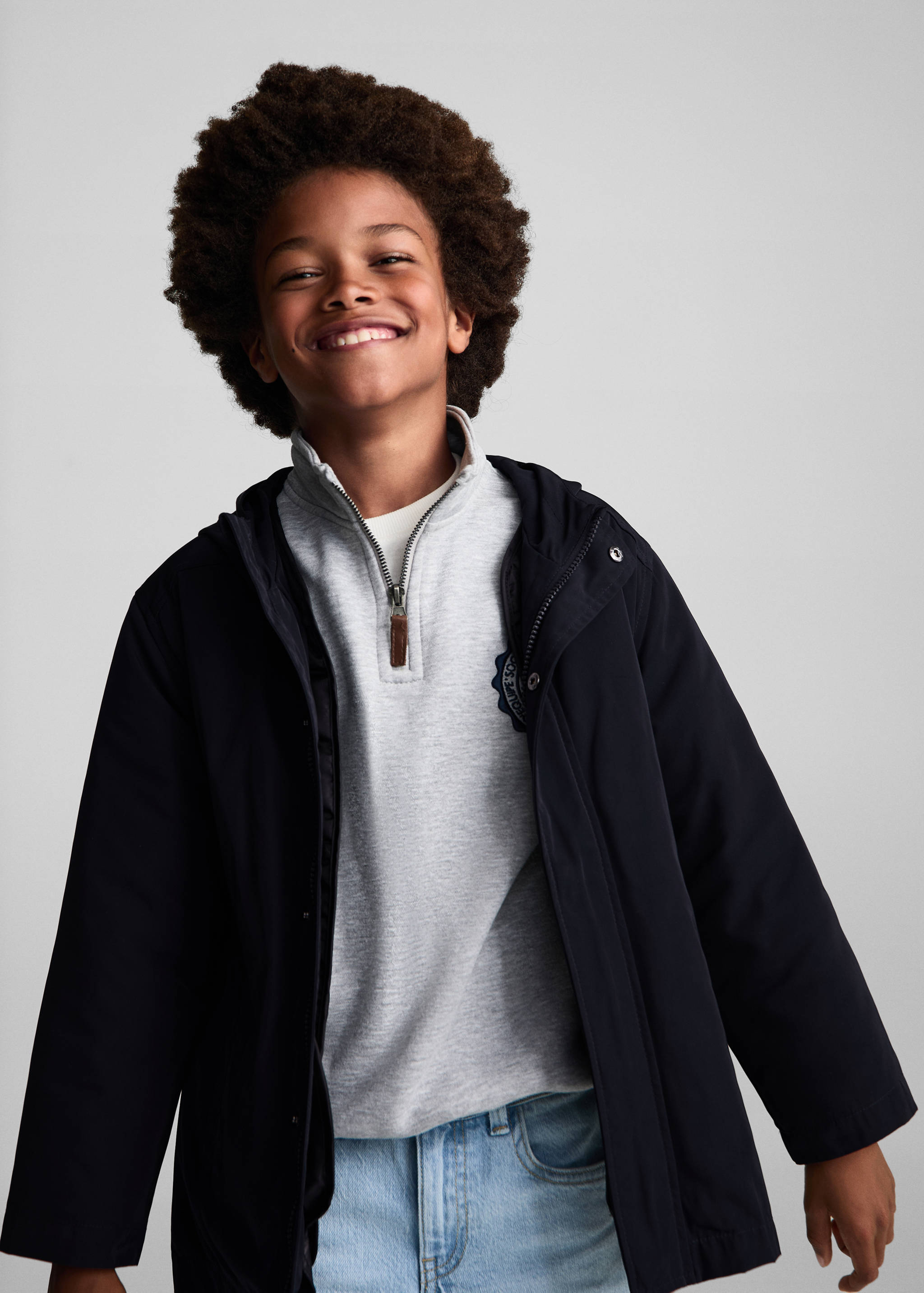 Anorak impermeable capucha - Plano medio