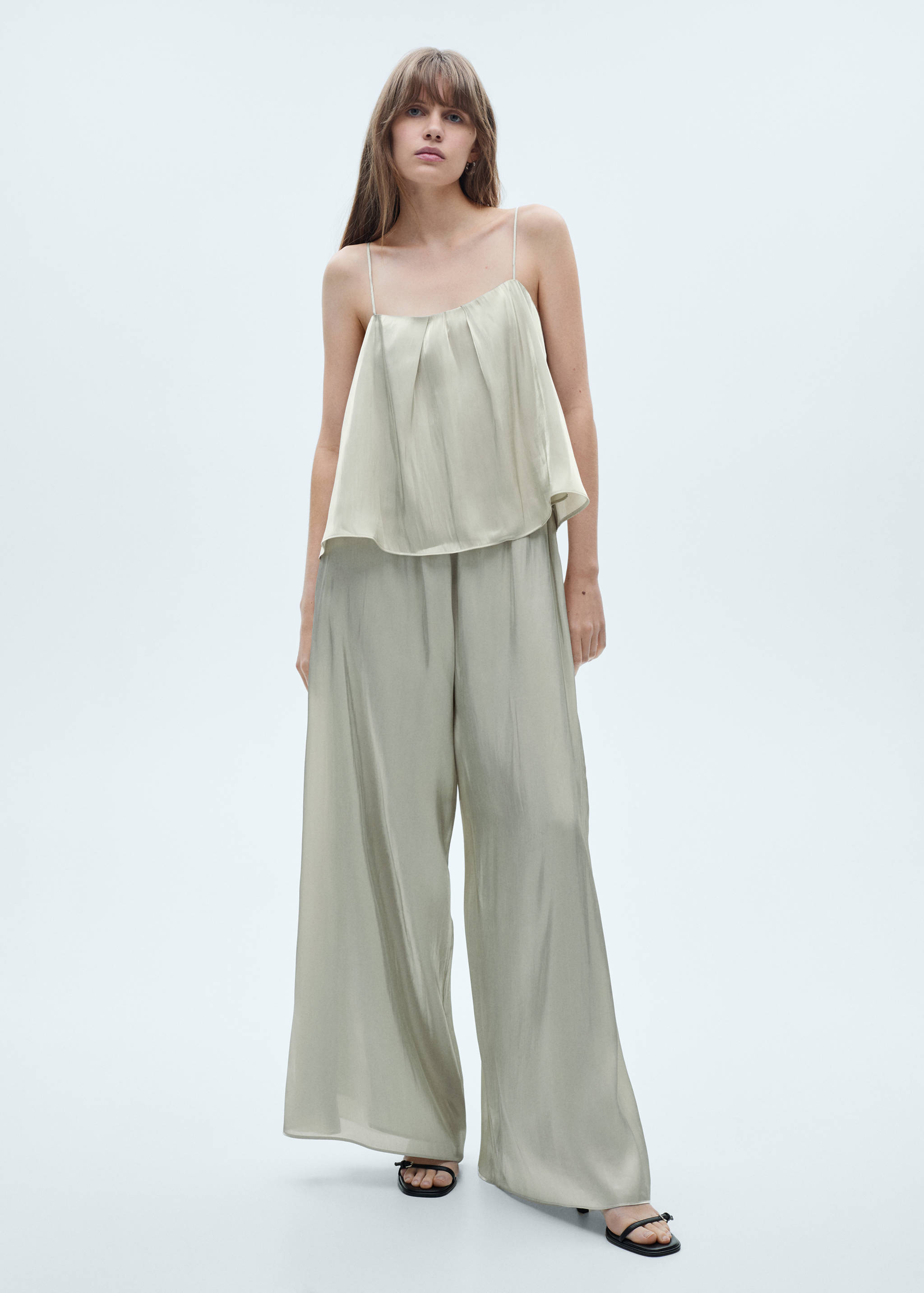 Top de alças acetinado - Plano geral