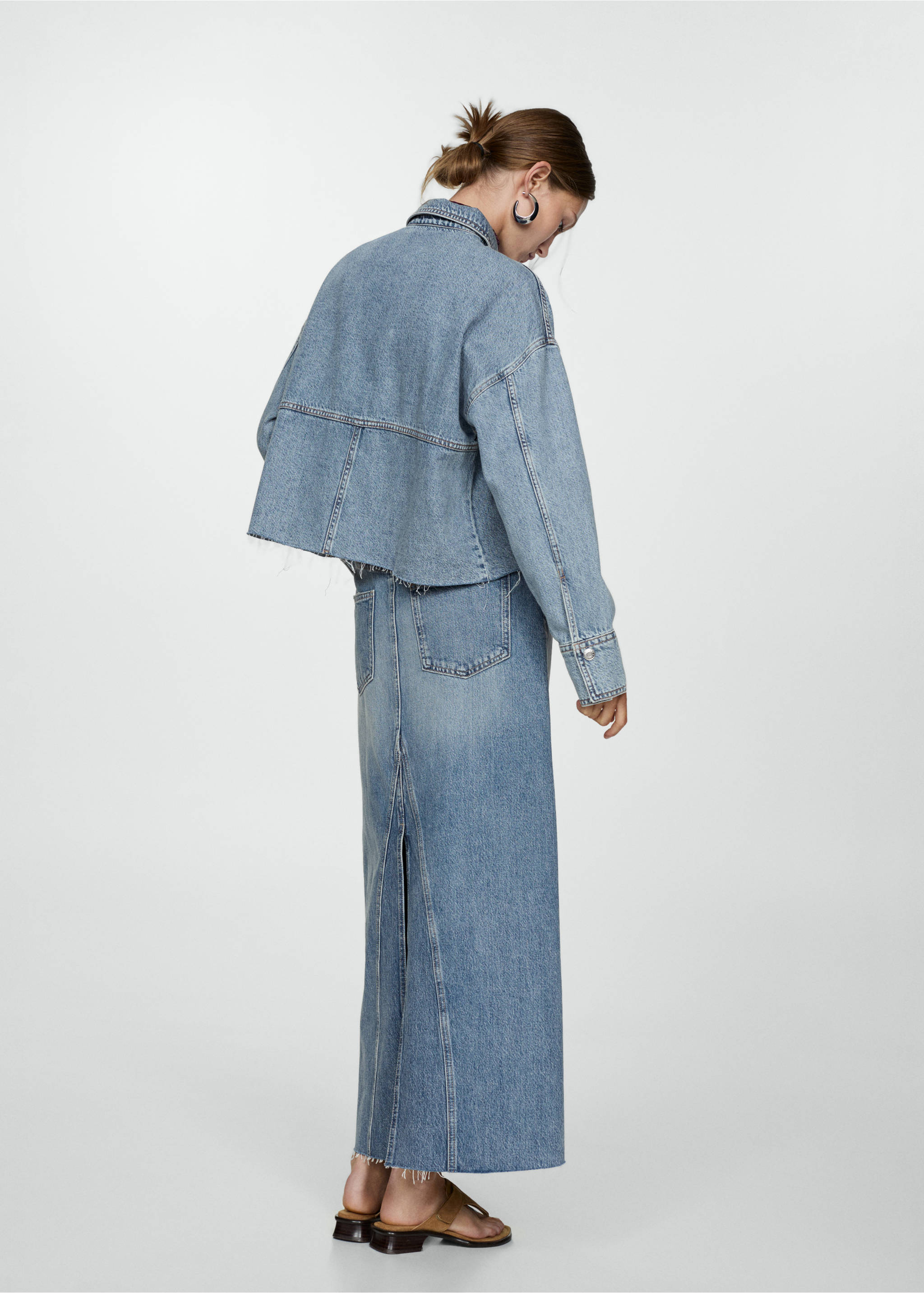 Slit denim skirt - Reverse of the article, Medium Blue. Ref: 77054017-00.