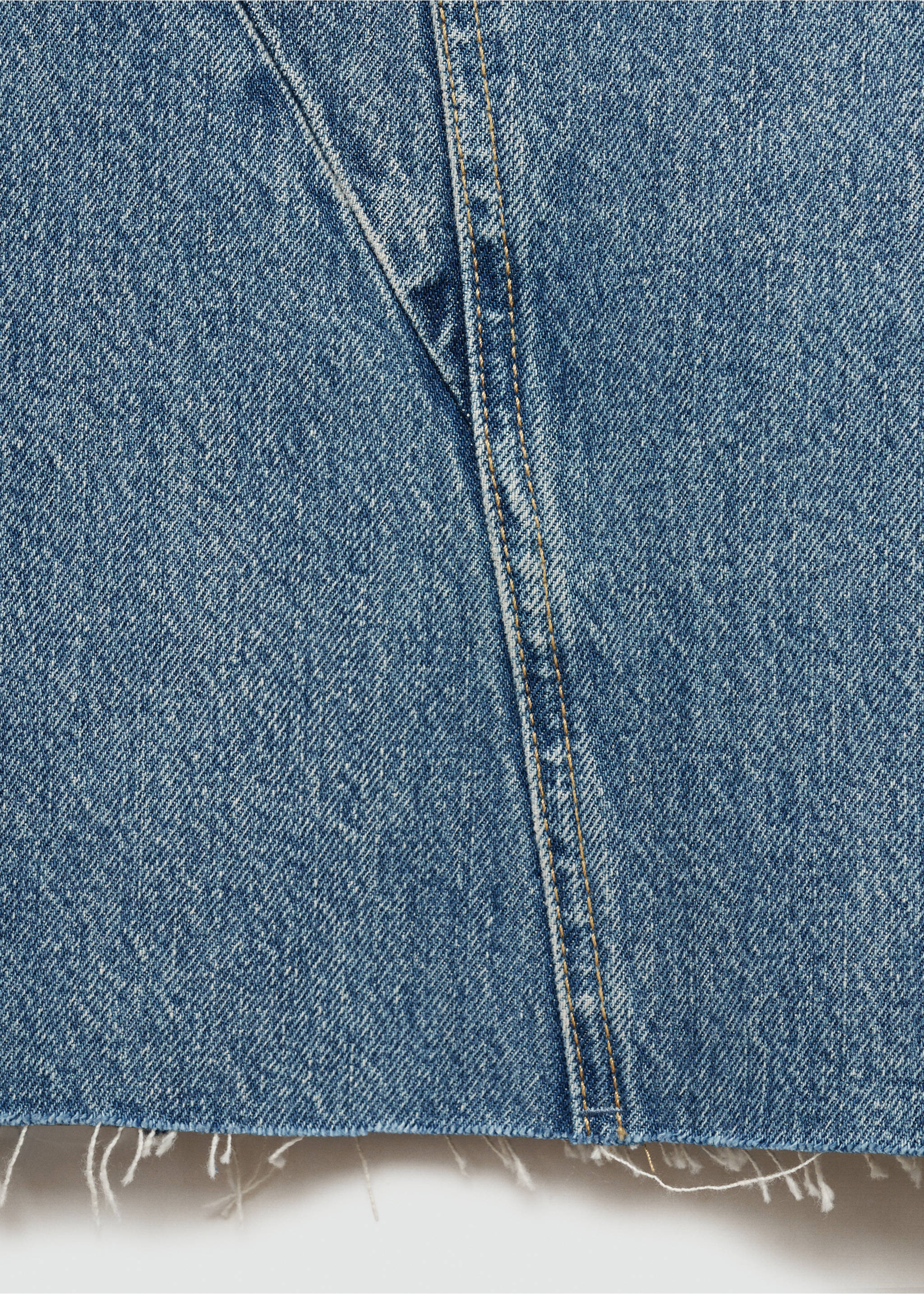 Slit denim skirt - Details of the article 8, Medium Blue. Ref: 77054017-00.
