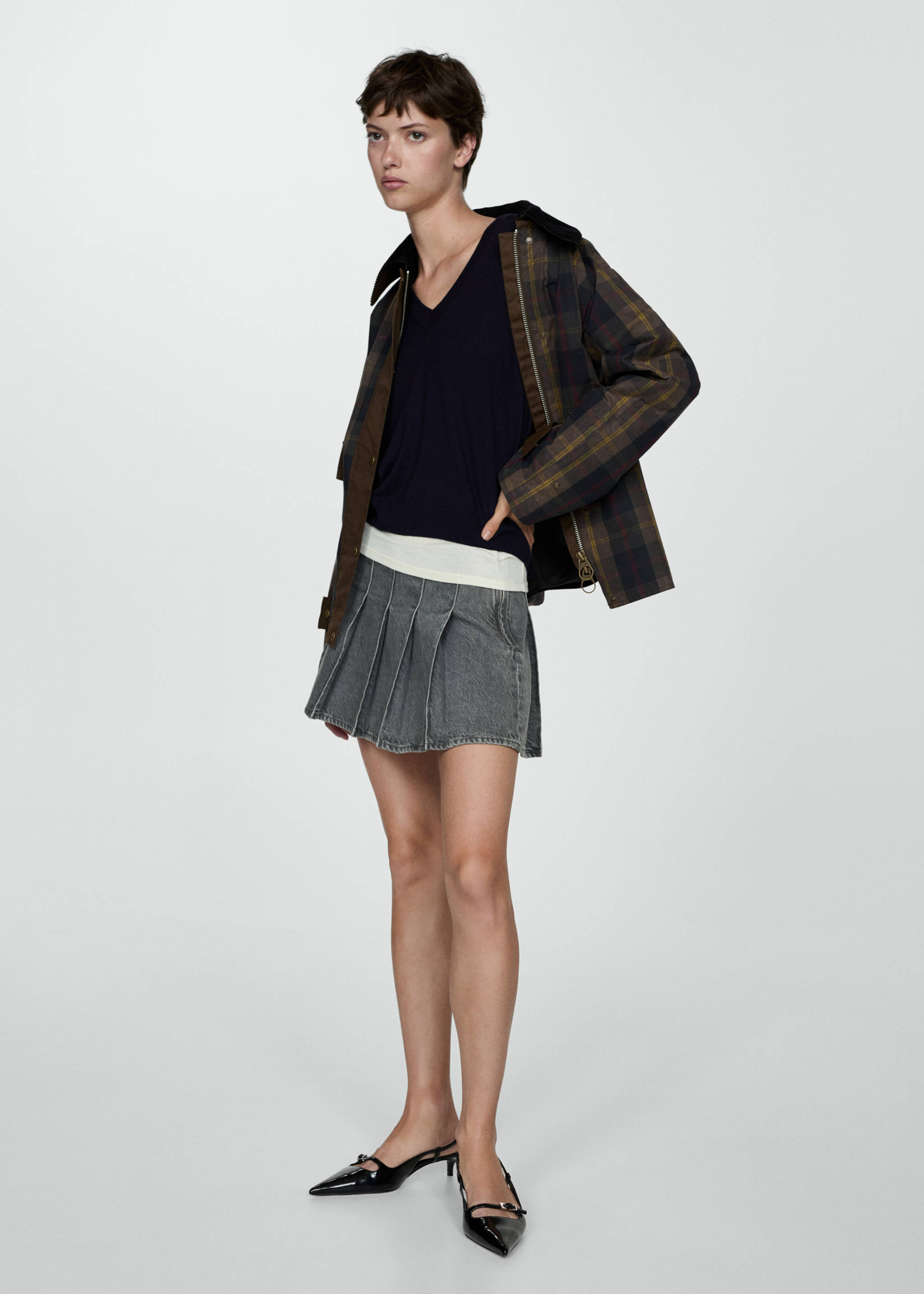 Jersey punto fino cuello pico - Plano general