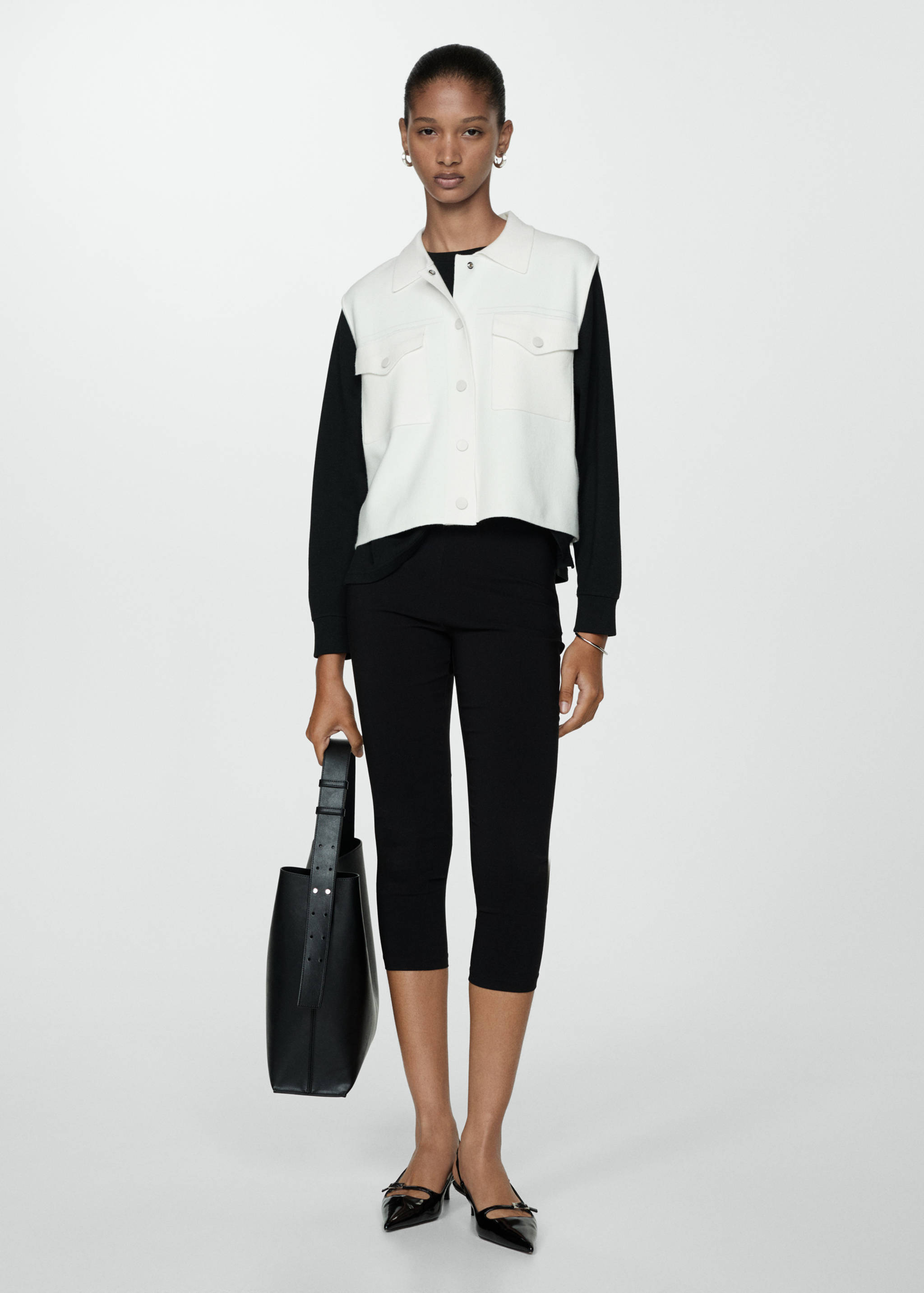 Knitted waistcoat with pockets - General plane