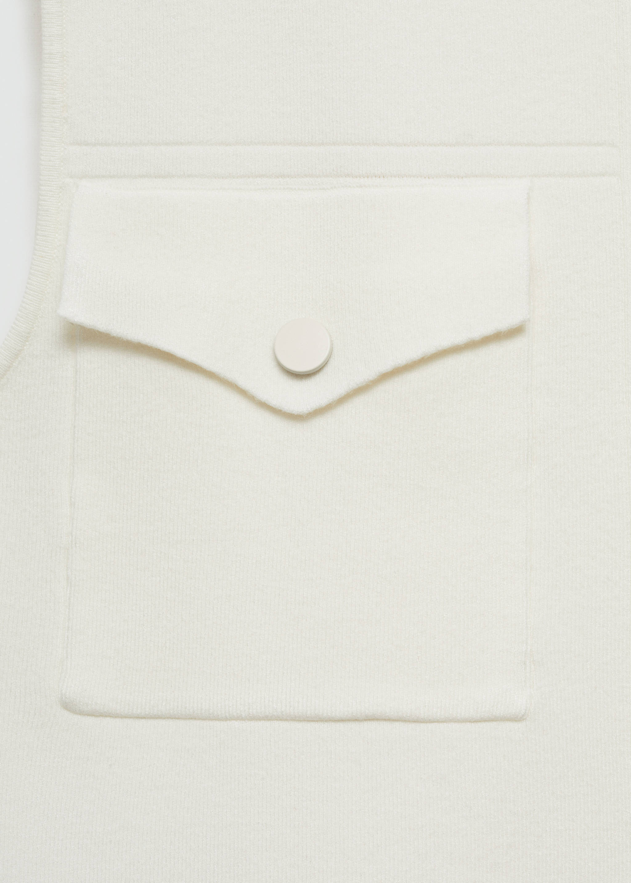 Knitted waistcoat with pockets - Details of the article 8