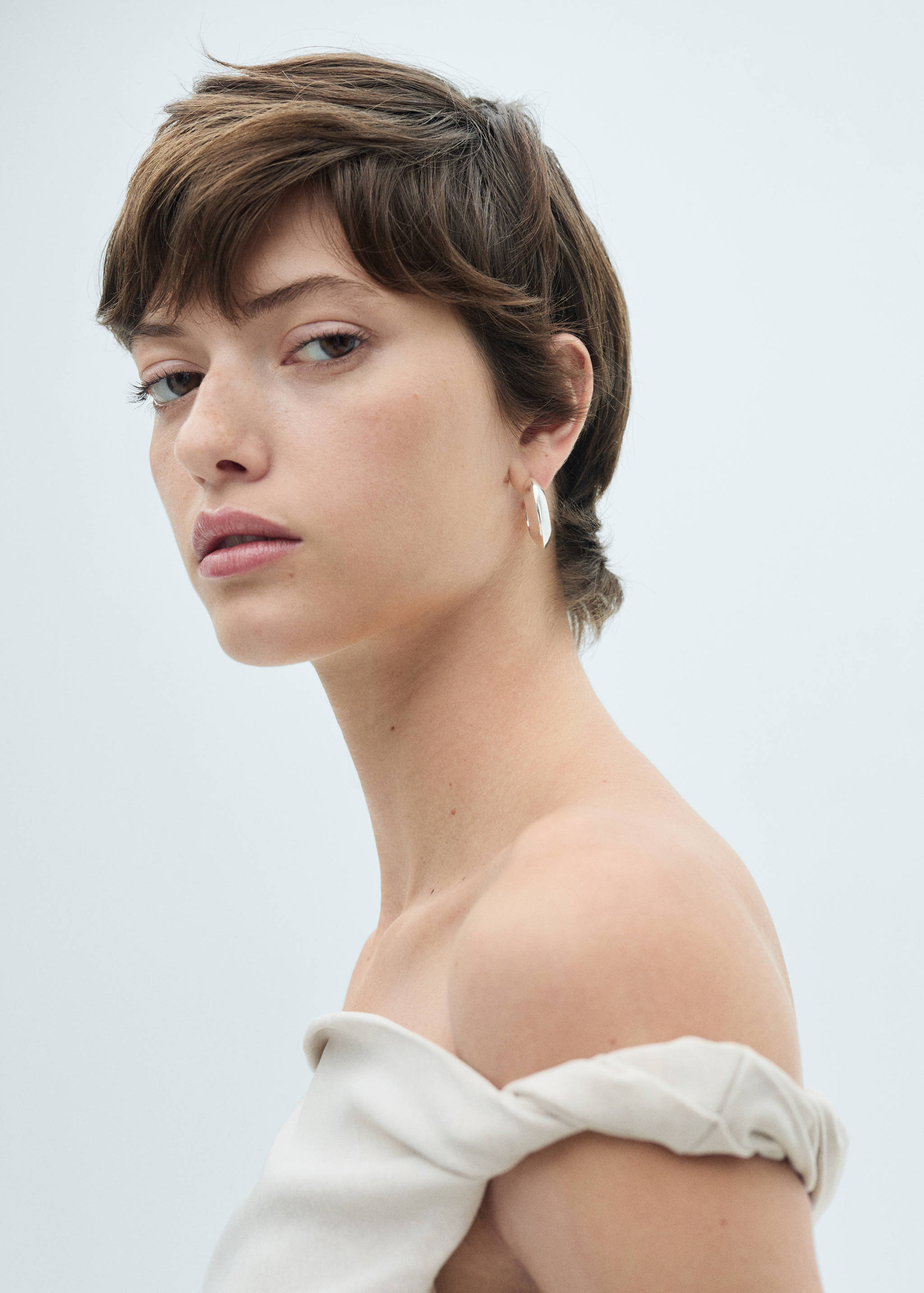 Draped off-shoulder top - Details of the article 1