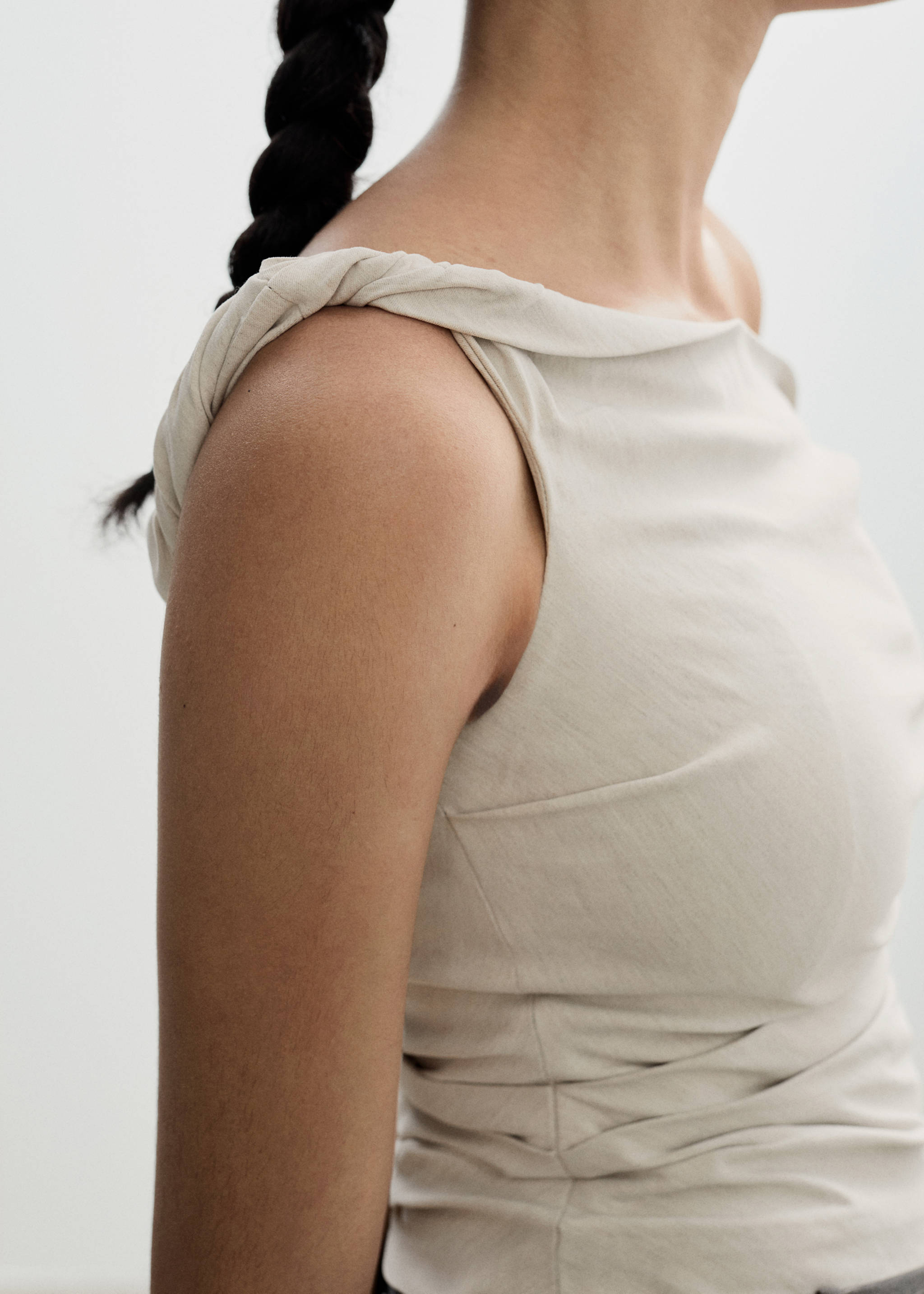 Draped off-shoulder top - Details of the article 6