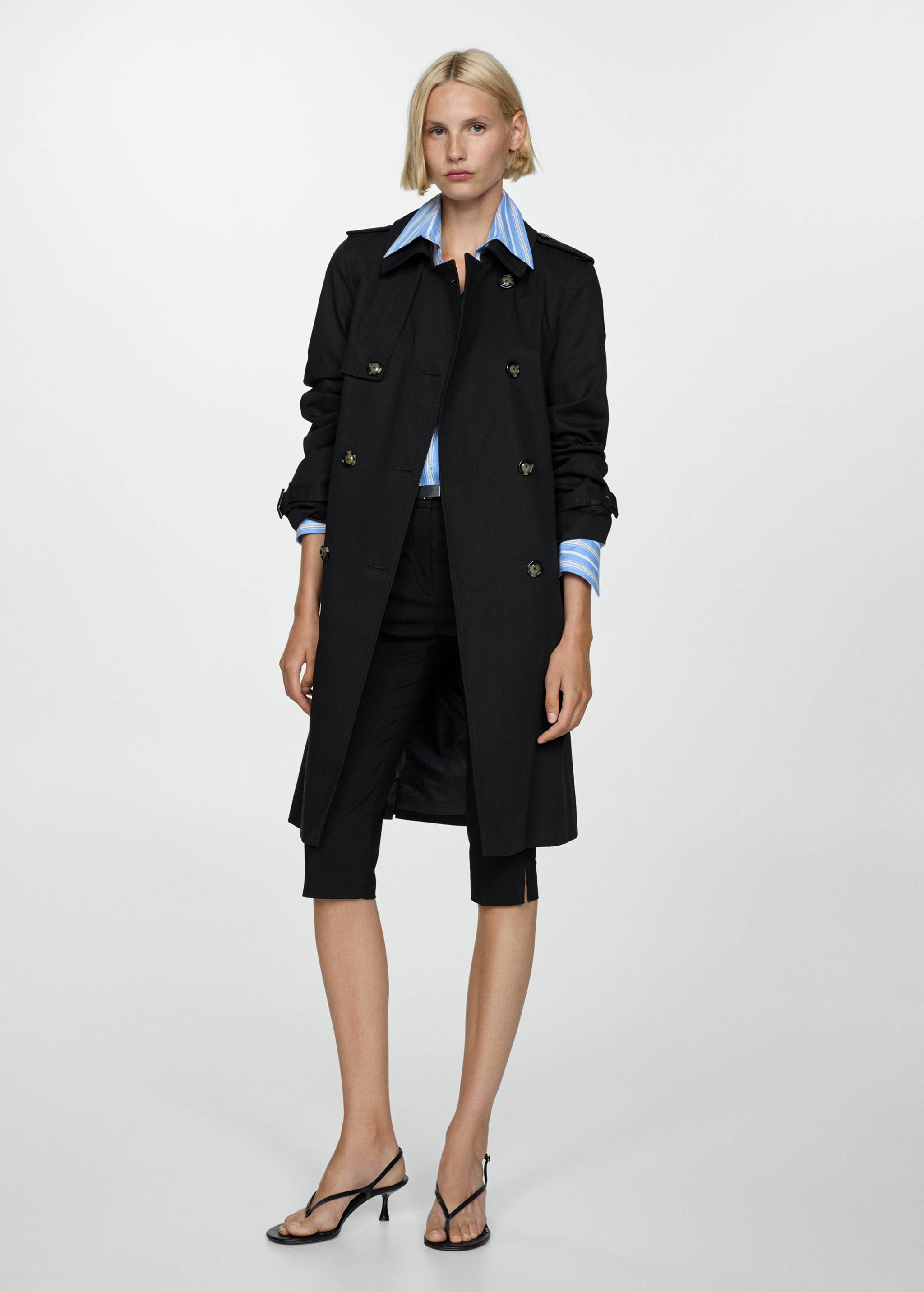 Klassischer Trenchcoat mit Gürtel - Allgemeine Ansicht