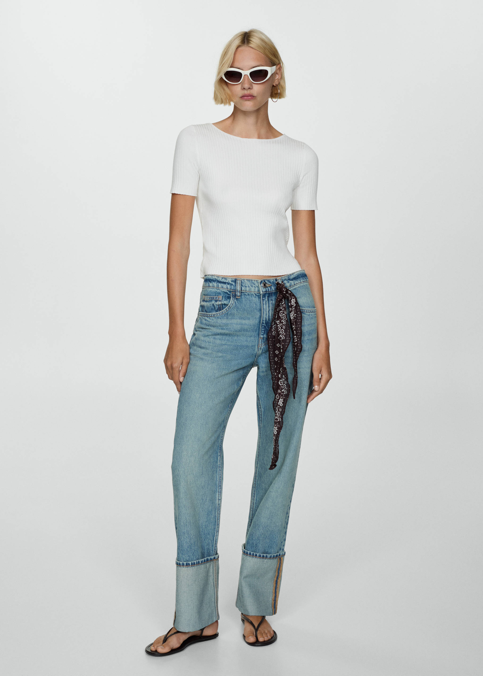 Short-sleeved fine-knit t-shirt - General plane