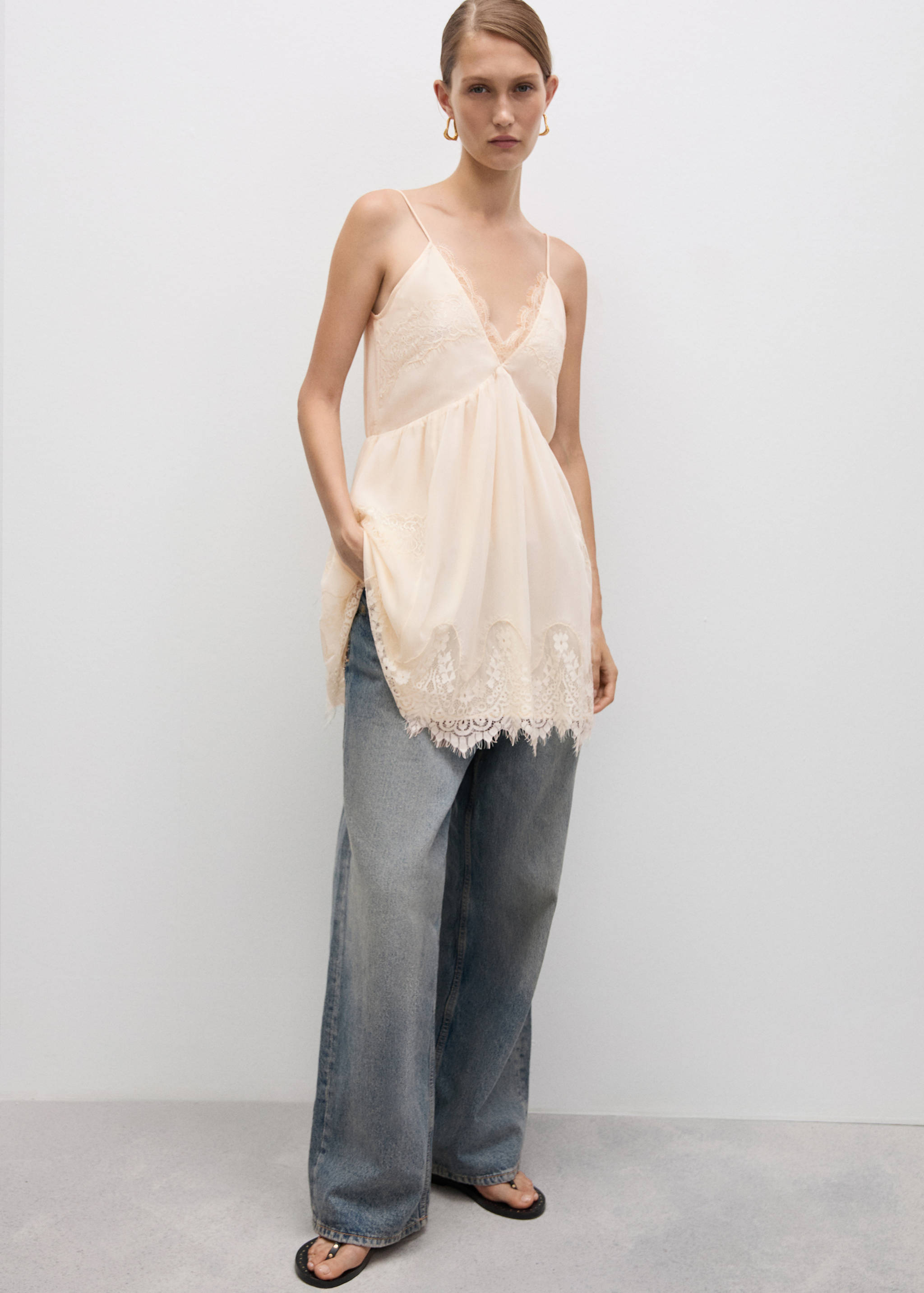 Lace short dress - General plane