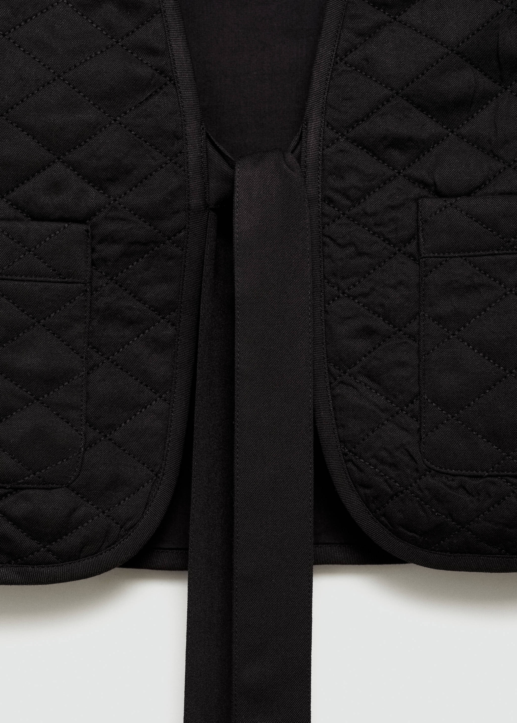 Quilted gilet with pleat - Details of the article 0