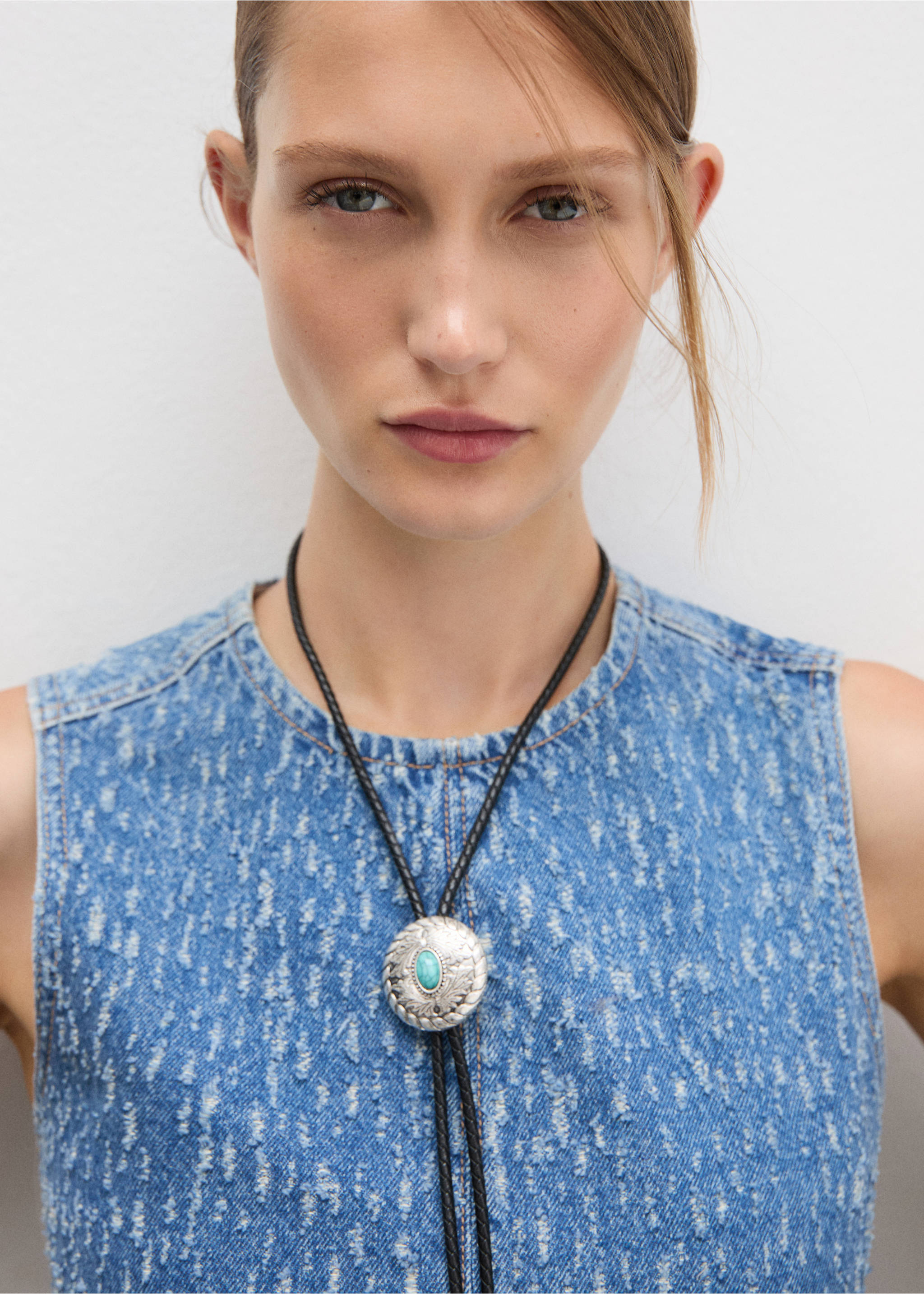 Ripped short denim dress - Details of the article 1, Medium Blue. Ref: 77054069-00.