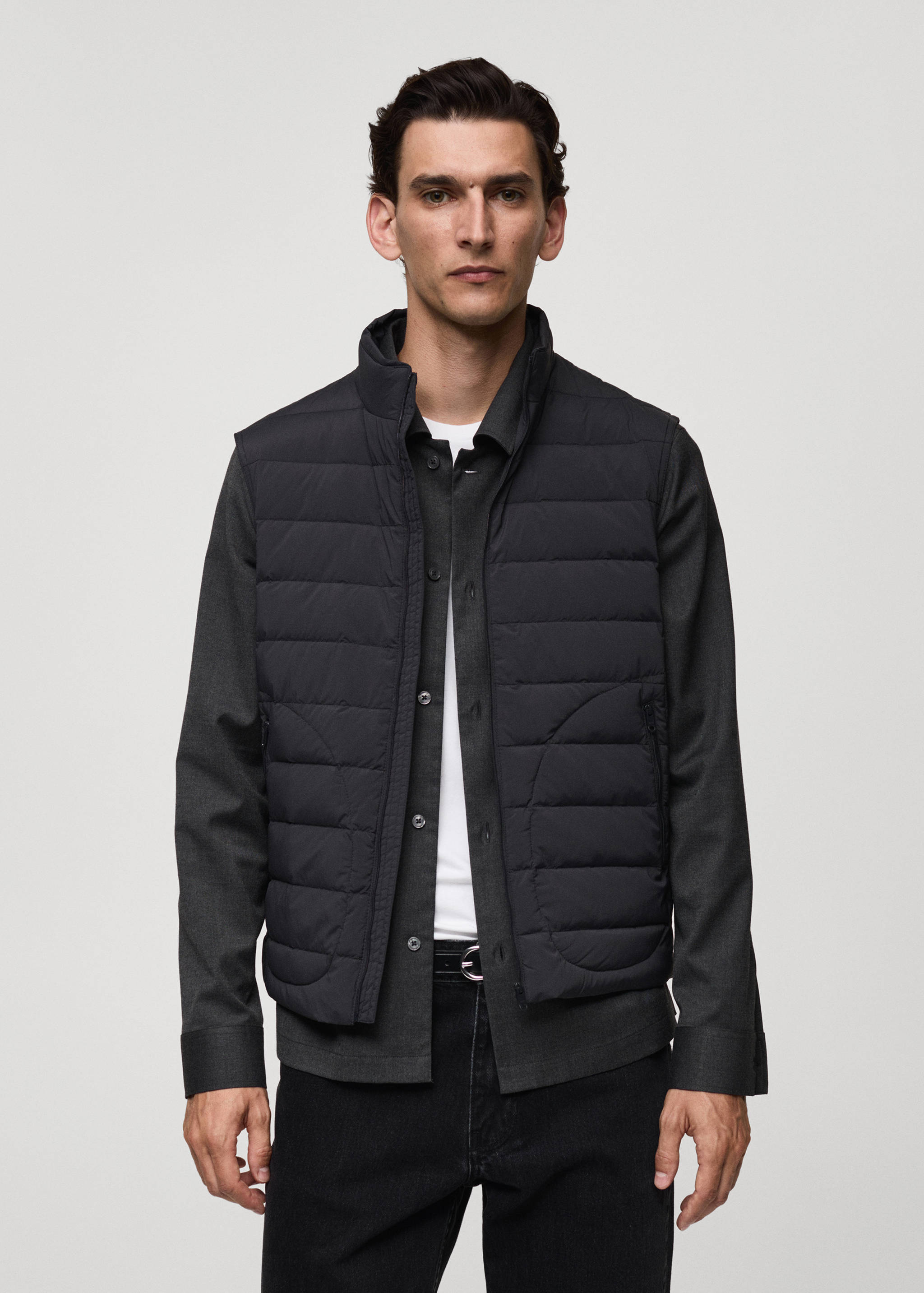 Täckväst fjäderstoppning - Bild av mittparti