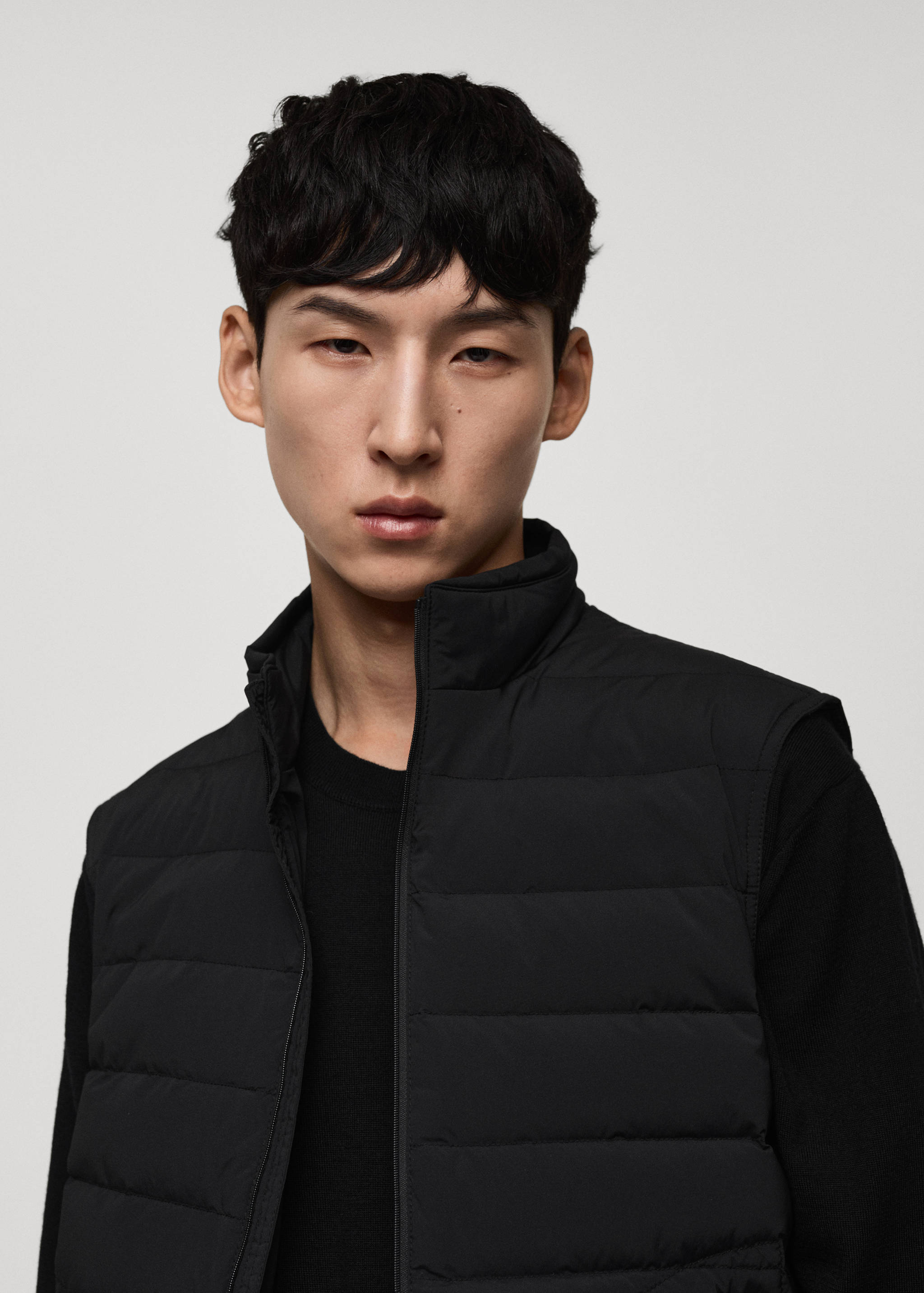 Colete acolchoado com enchimento de penas - Pormenor do artigo 1