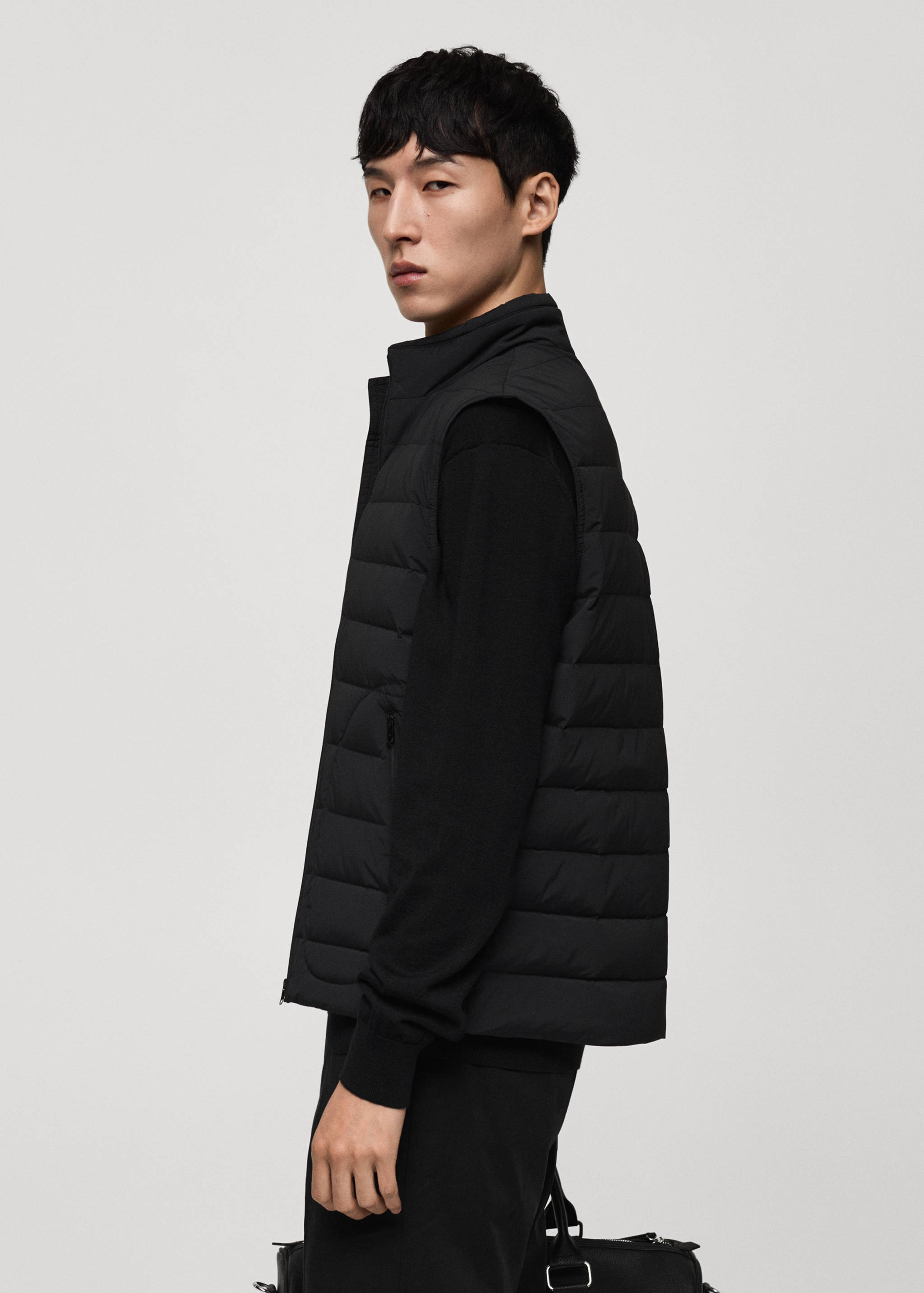 Colete acolchoado com enchimento de penas - Pormenor do artigo 2