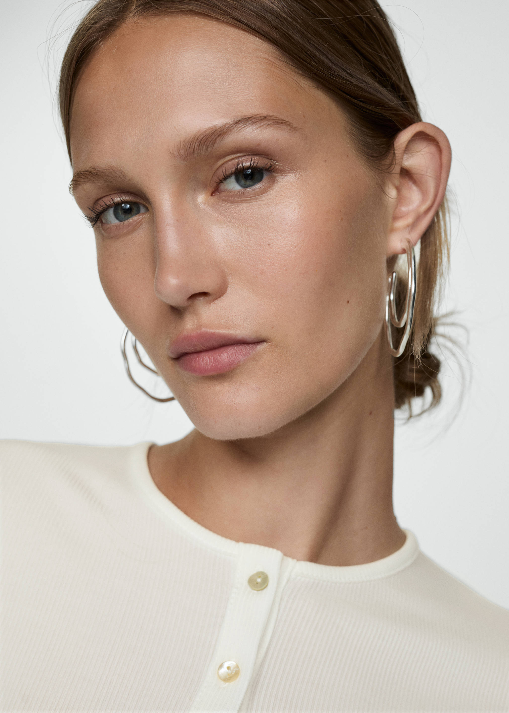 Buttoned lyocell t-shirt - Details of the article 1