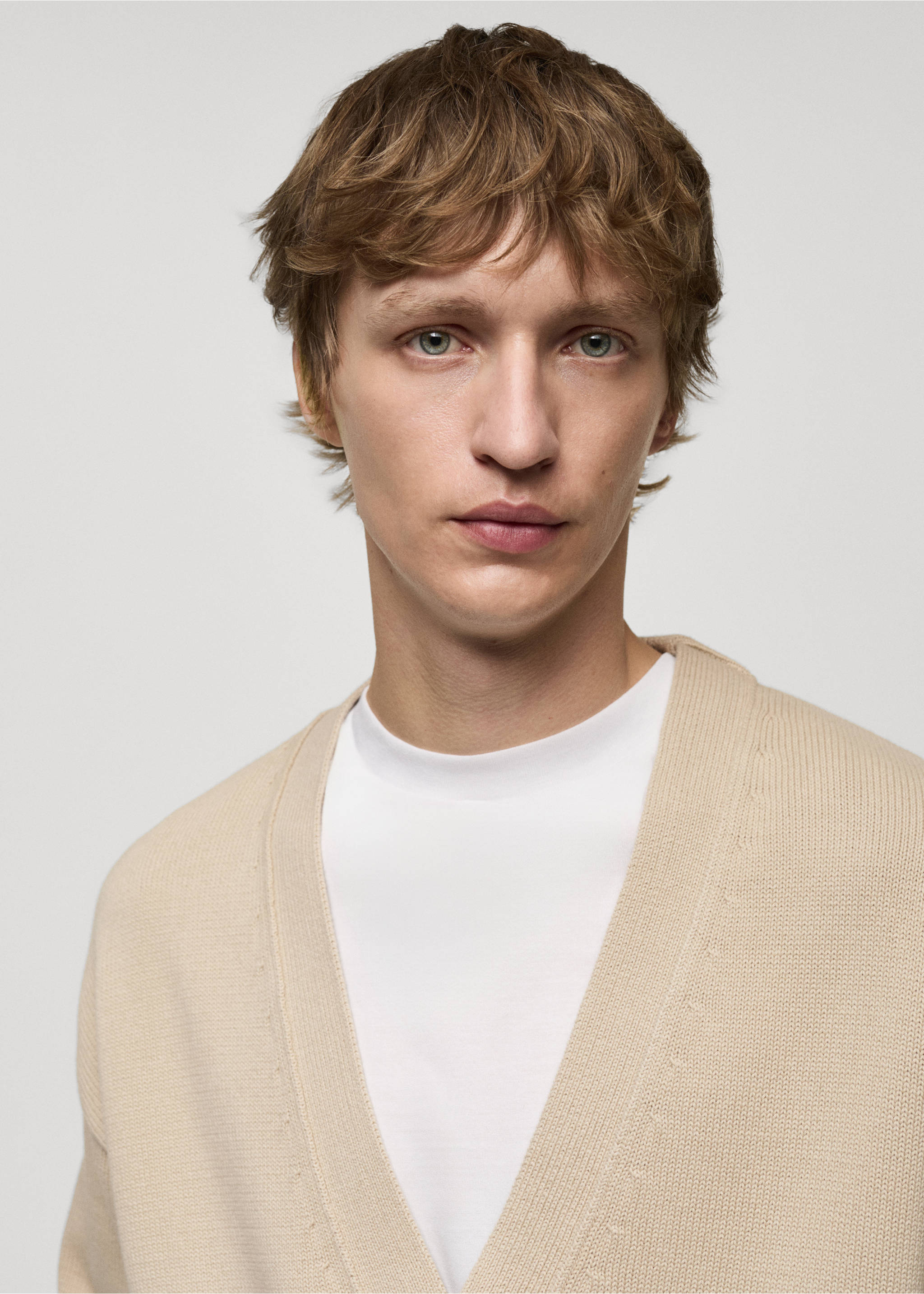 Strickcardigan aus Baumwolle mit Knöpfen - Detail des Artikels 1, Hellgrau/Pastellgrau. Ref: 77054449-00.