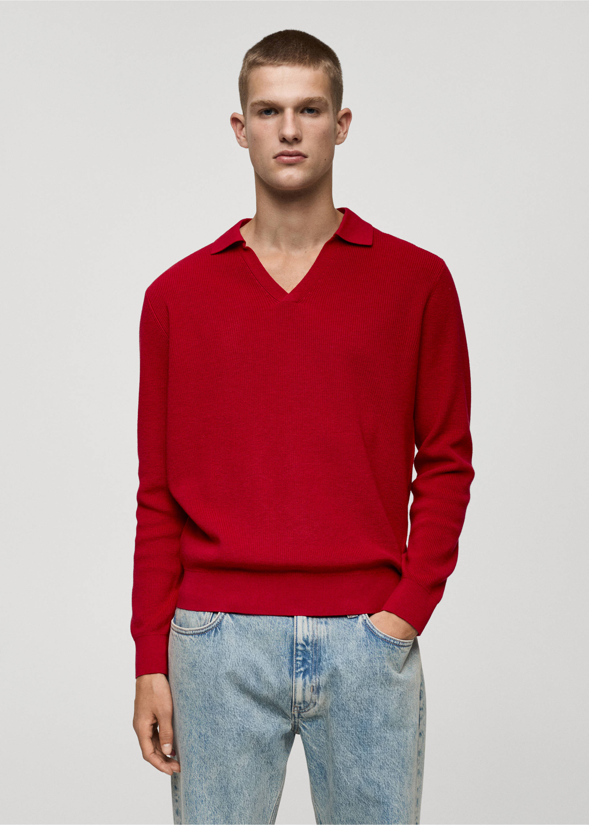 Knitted polo-neck sweater - Medium plane, Red. Ref: 77054451-00.