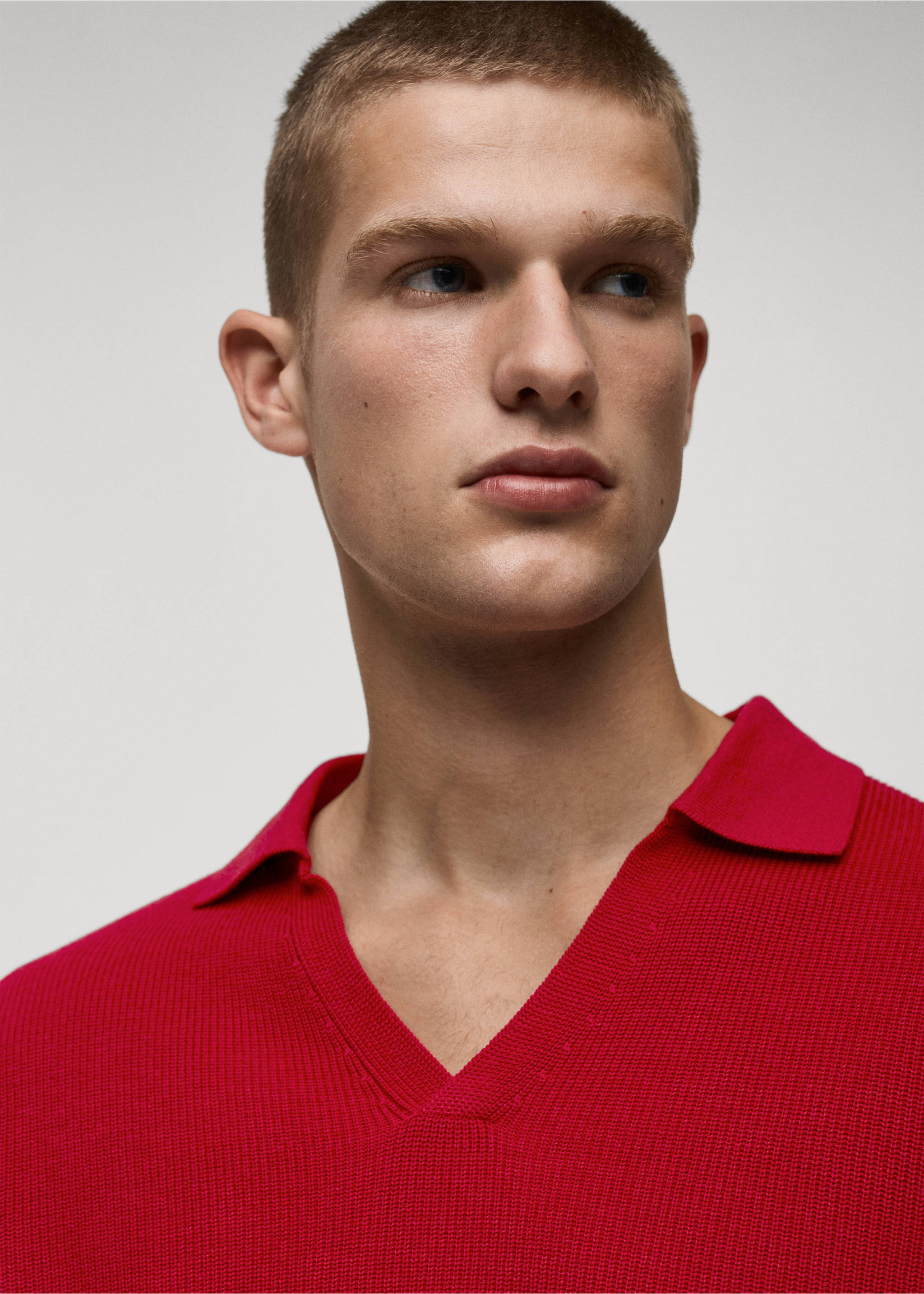 Knitted polo-neck sweater - Details of the article 1, Red. Ref: 77054451-00.