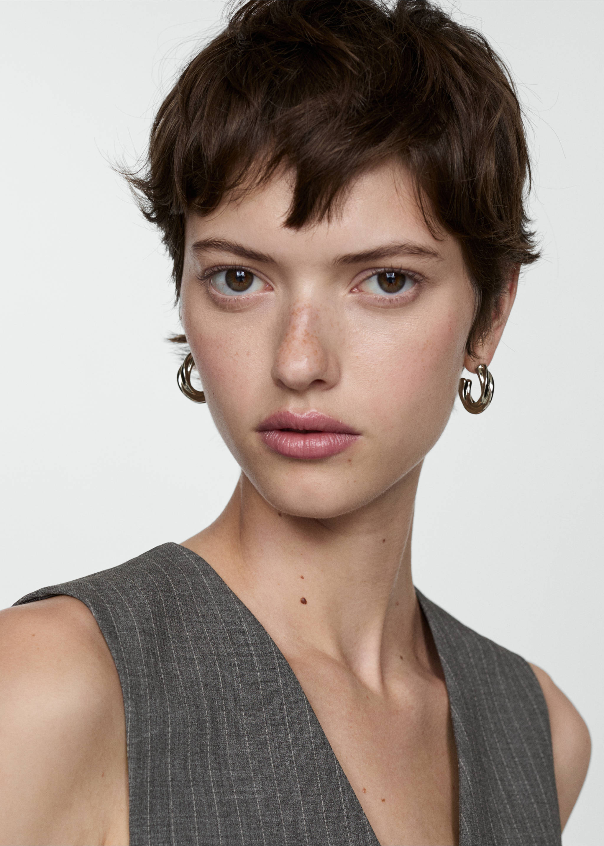 Pinstriped suit vest - Details of the article 1, Grey. Ref: 77054766-00.