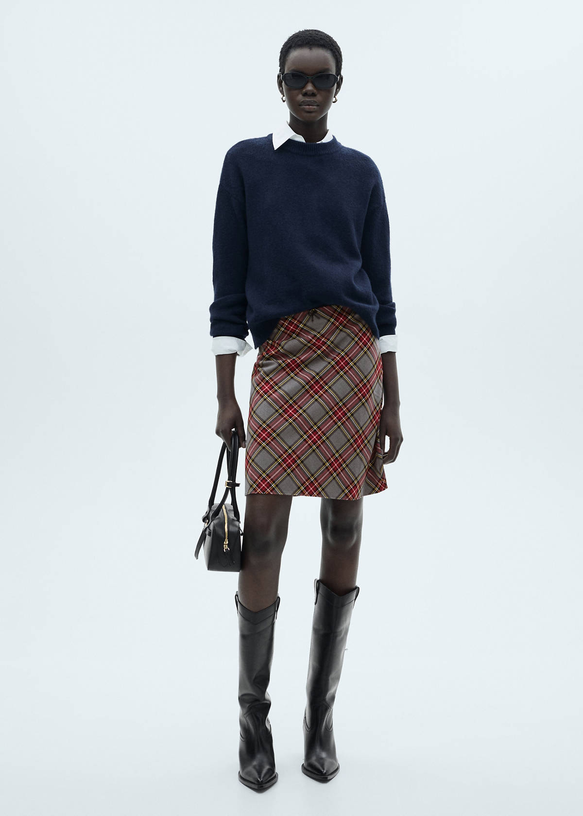 Check skirt with lace finish