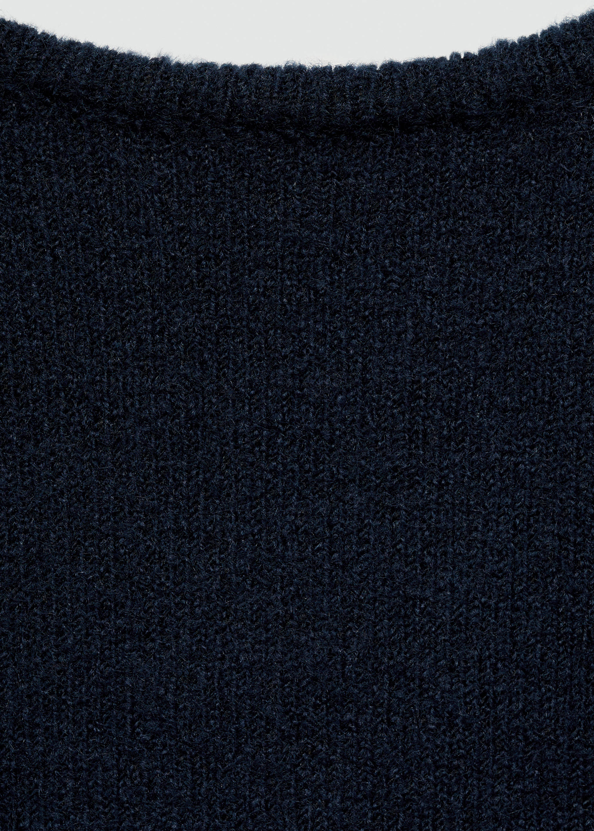 Tröja med öppen rygg - Detaljer om artikeln 8