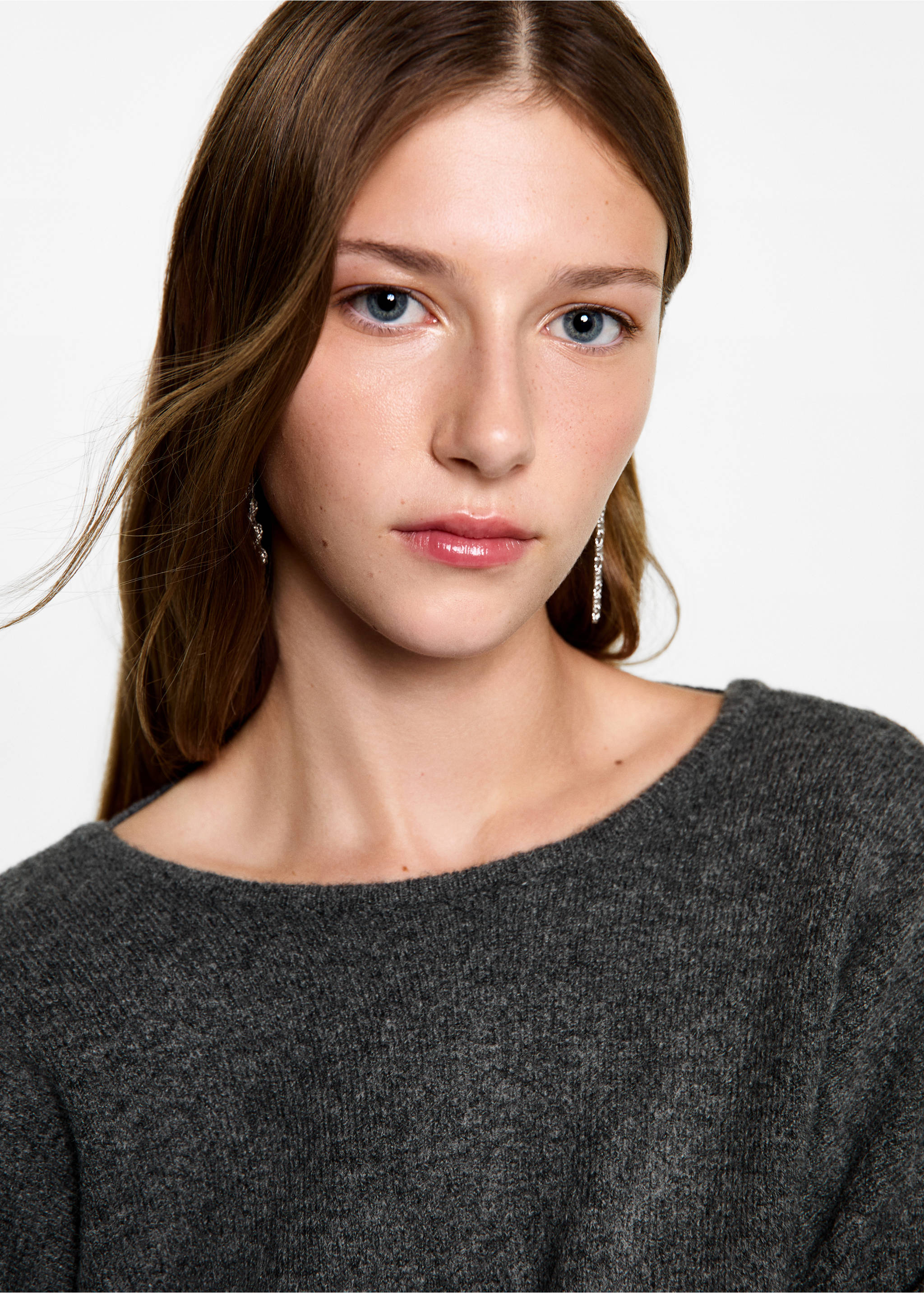 Jersey abertura posterior - Detalle del artículo 1, Gris. Ref: 77054782-00.