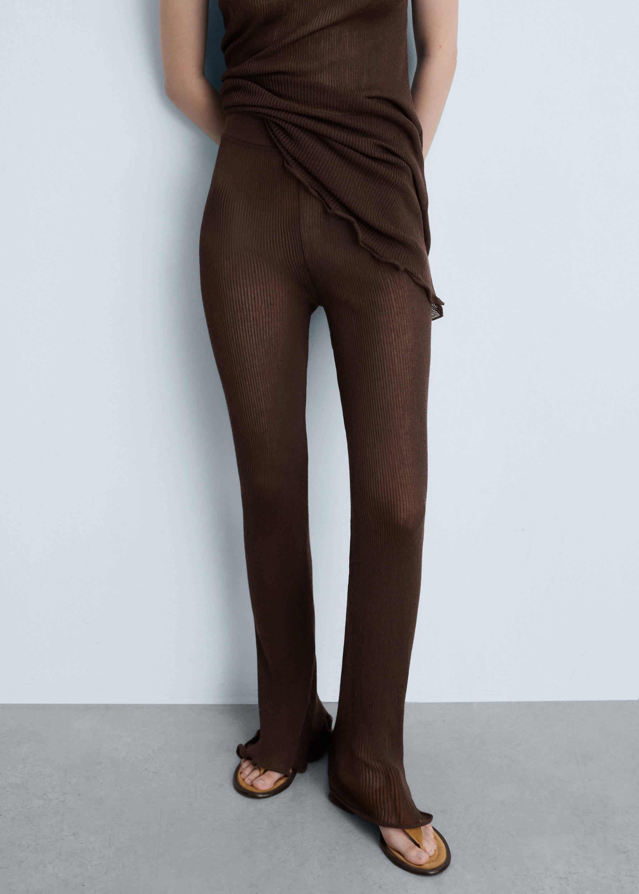 Flared knitted trousers - Medium plane