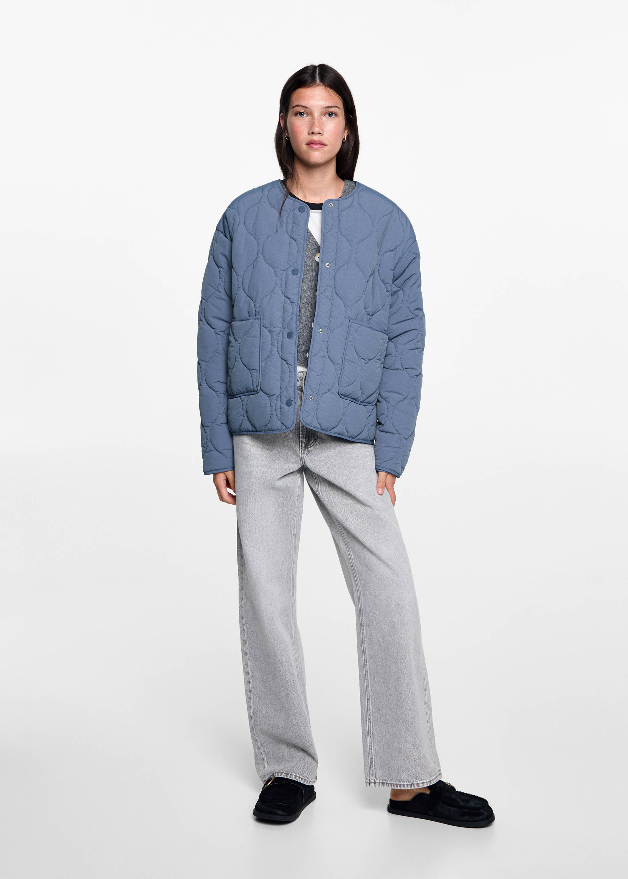 Cazadora acolchada nylon - Plano general