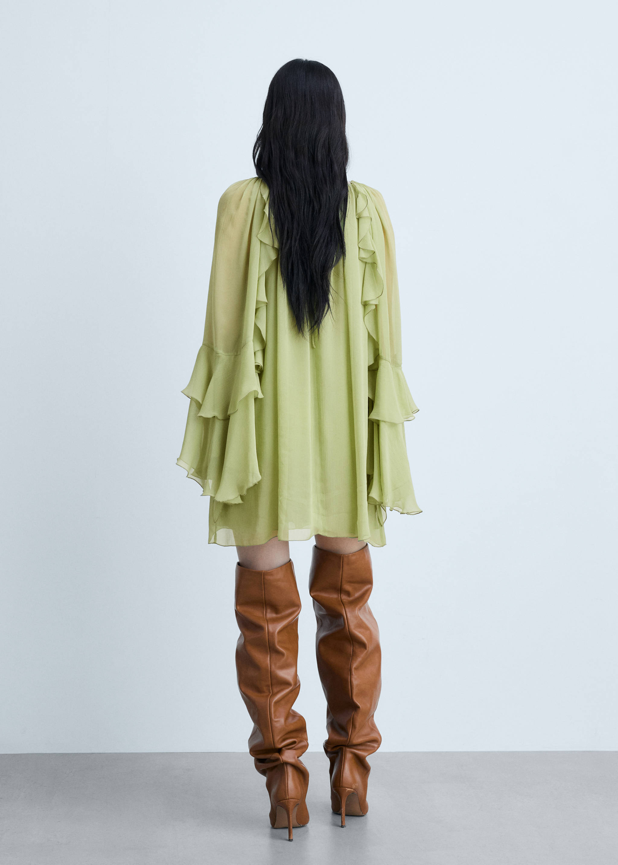 Rüschenkleid aus Chiffon - Rückseite des Artikels