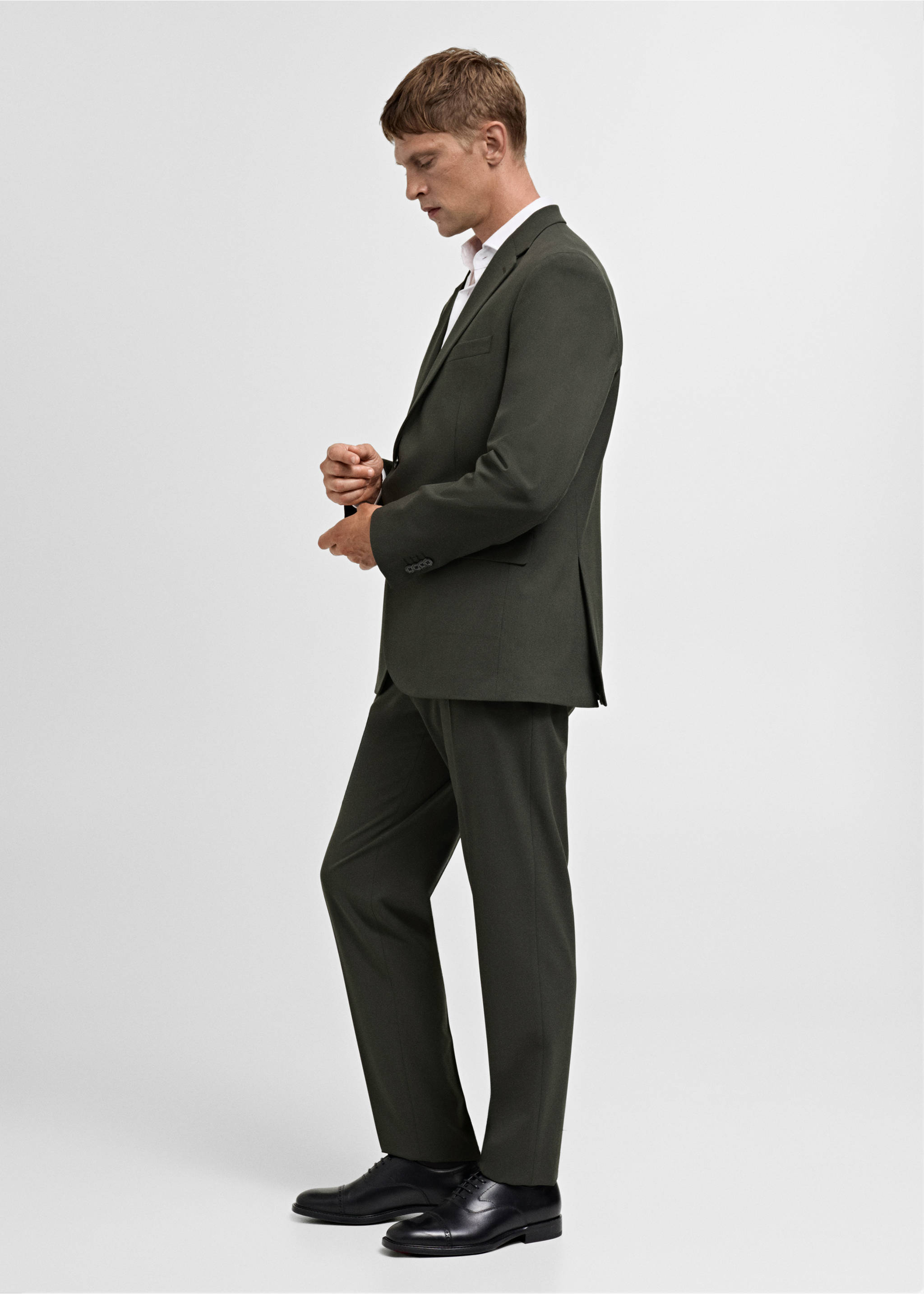 Slim Fit-Anzugjacke aus Comfort-Stretch-Gewebe - Detail des Artikels 2, Grün. Ref: 77055147-00.