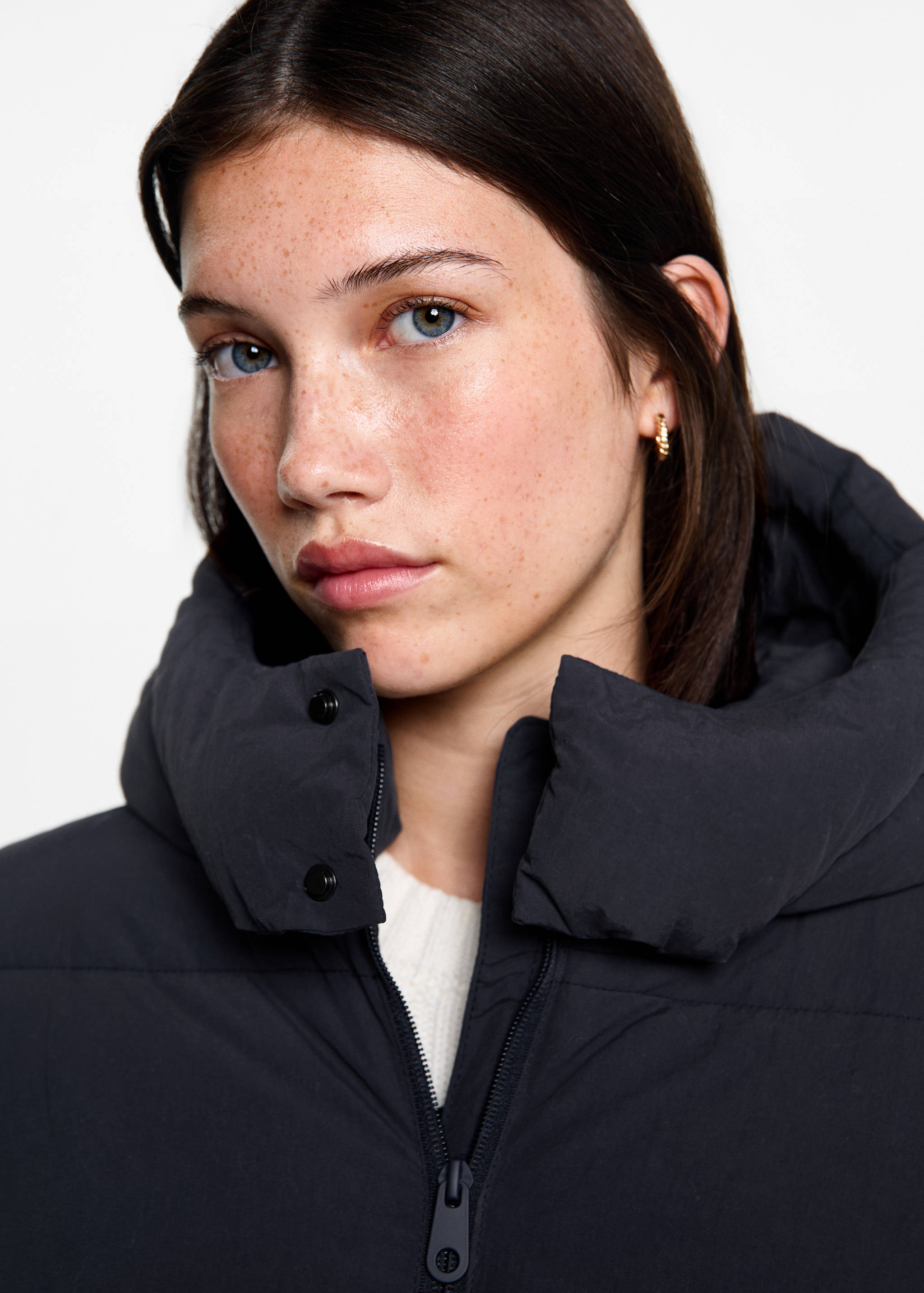 Short quilted anorak - Details of the article 1