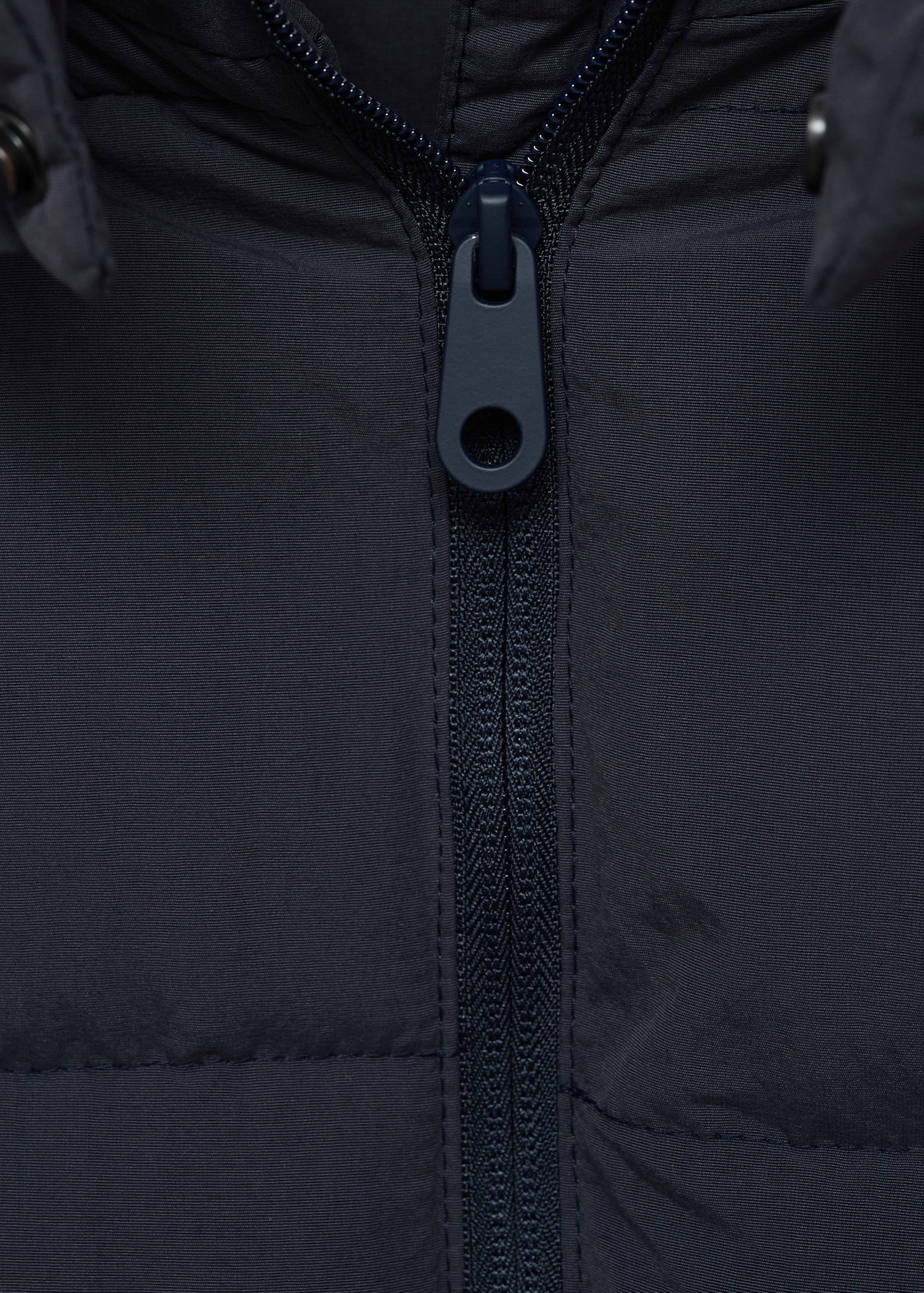 Short quilted anorak - Details of the article 8
