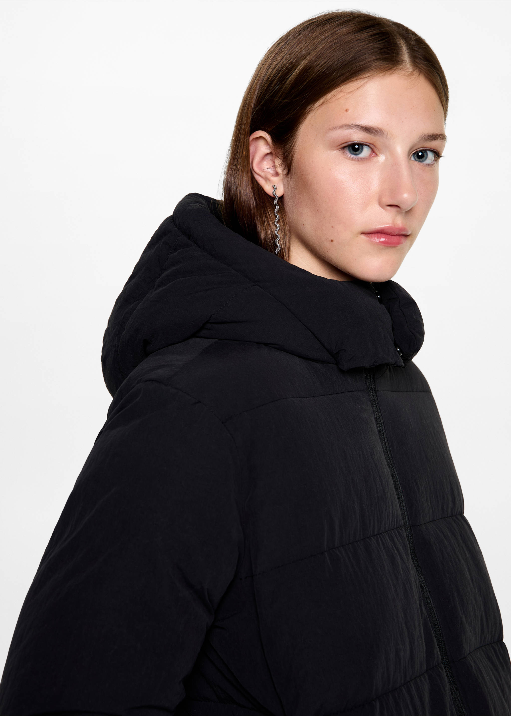 Short puffer anorak - Details of the article 1, Black. Ref: 77055629-00.