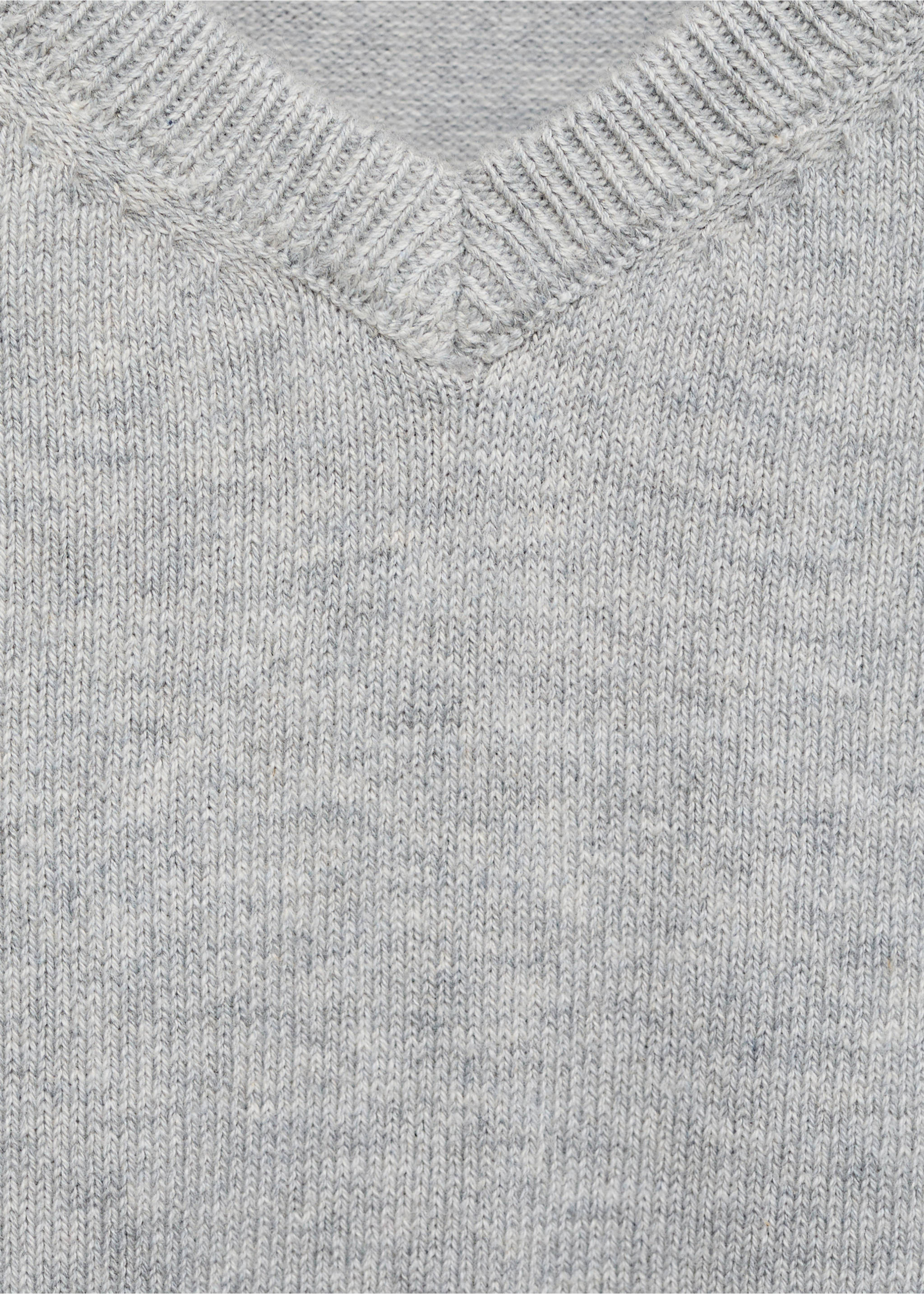 V-neck sweater - Details of the article 8, Light Heather Grey. Ref: 77055630-00.