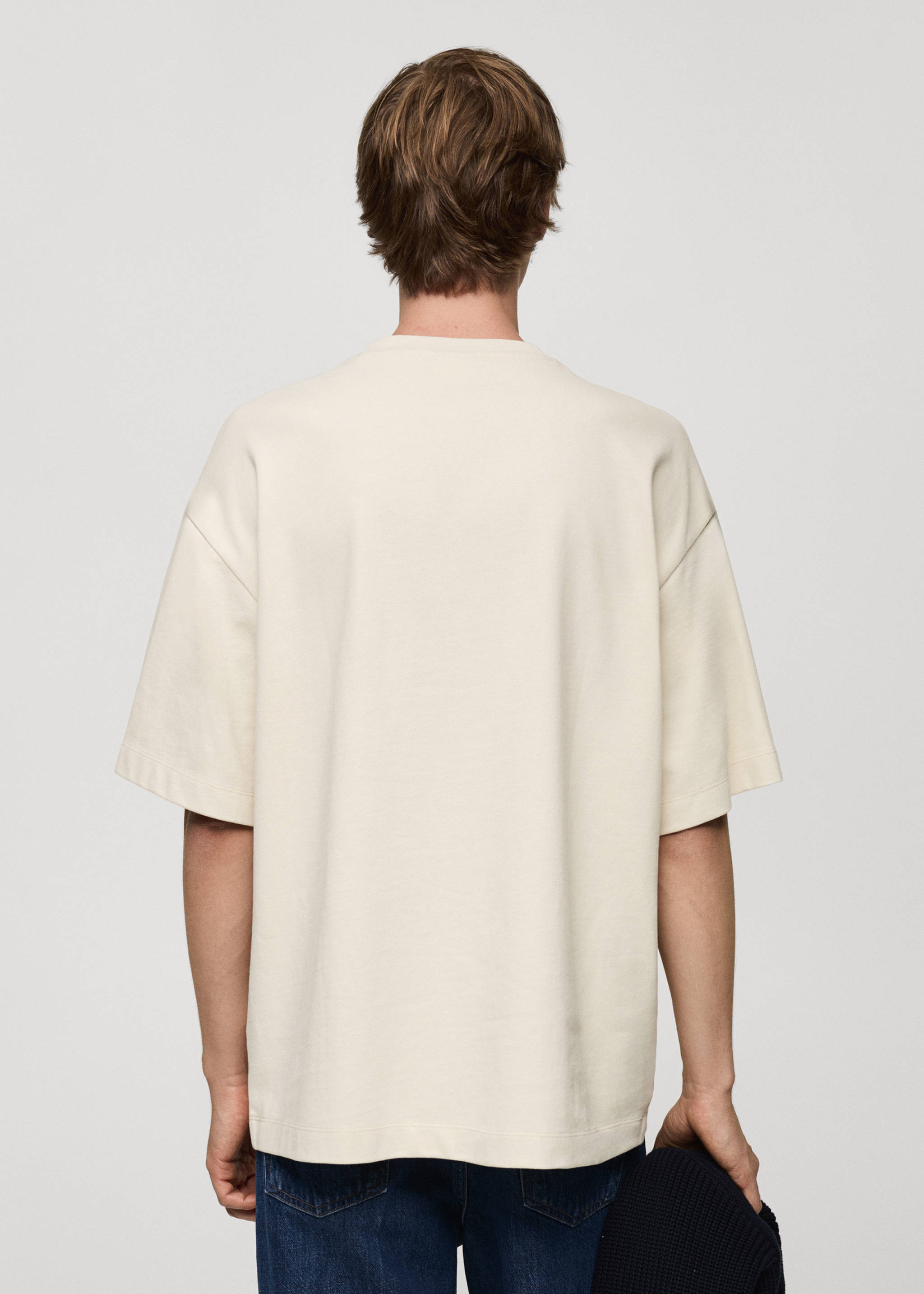 Camiseta 100% algodón oversize - Reverso del artículo