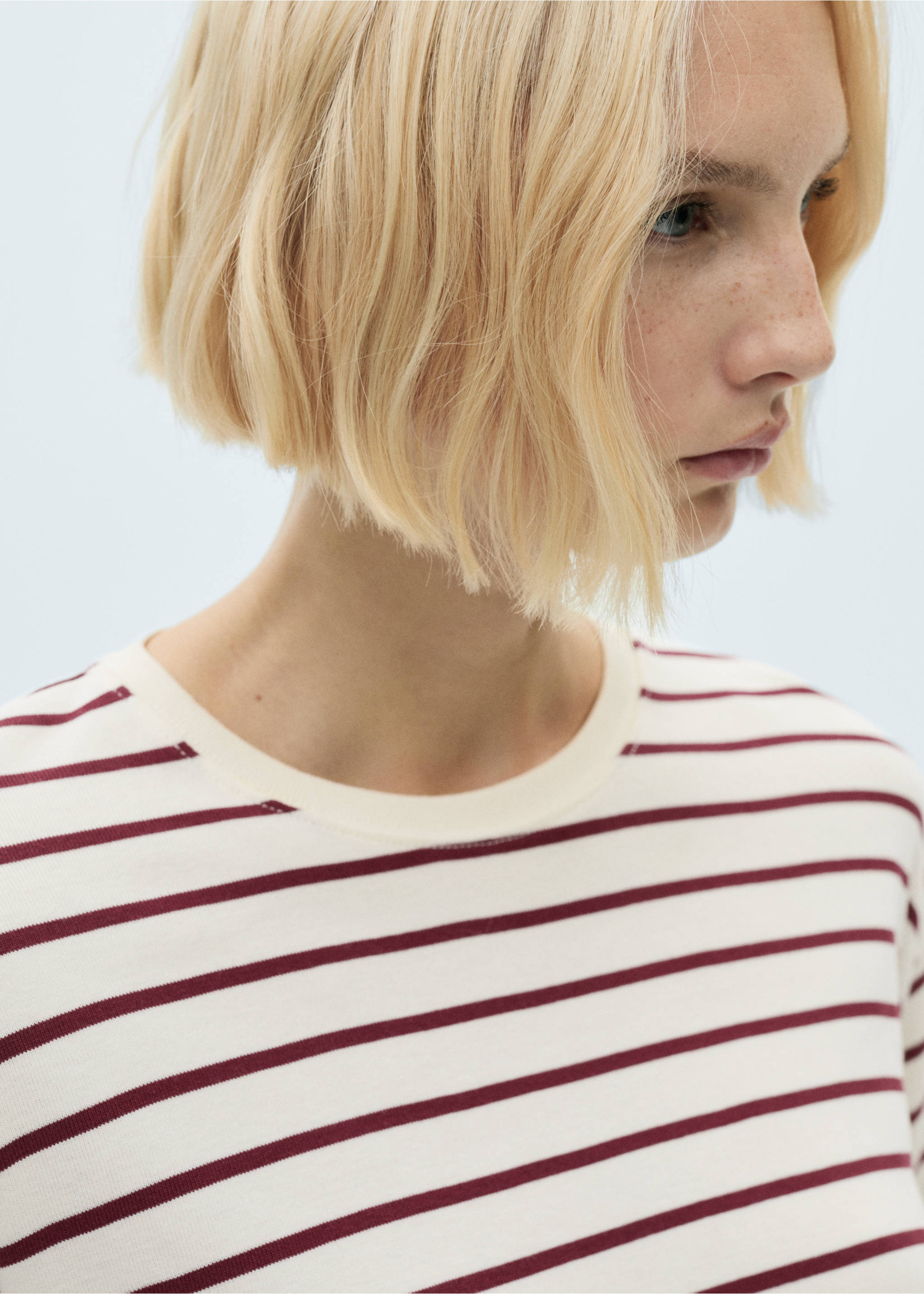 Striped knitted sweatshirt - Details of the article 1, Burgundy. Ref: 77055647-00.