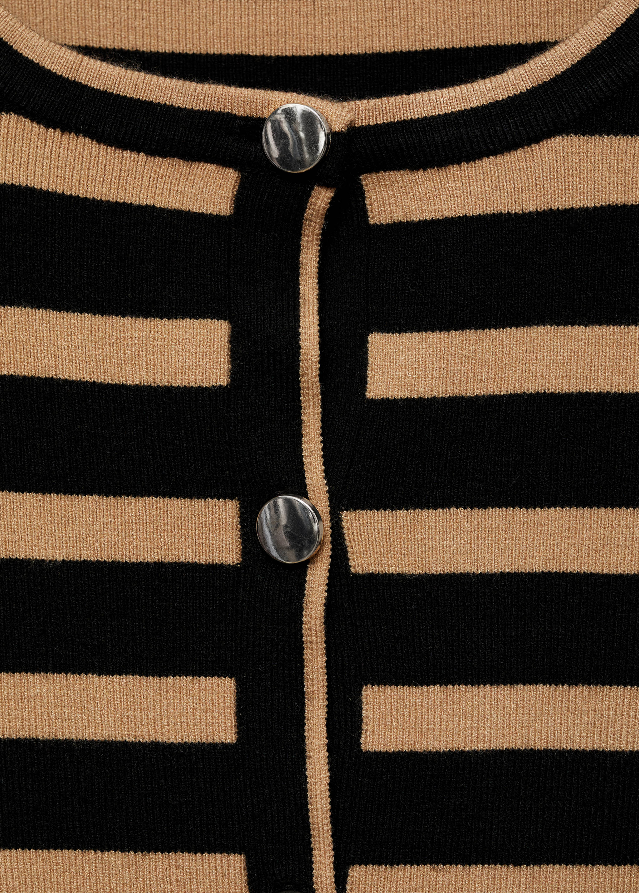 Button knit cardigan - Details of the article 8