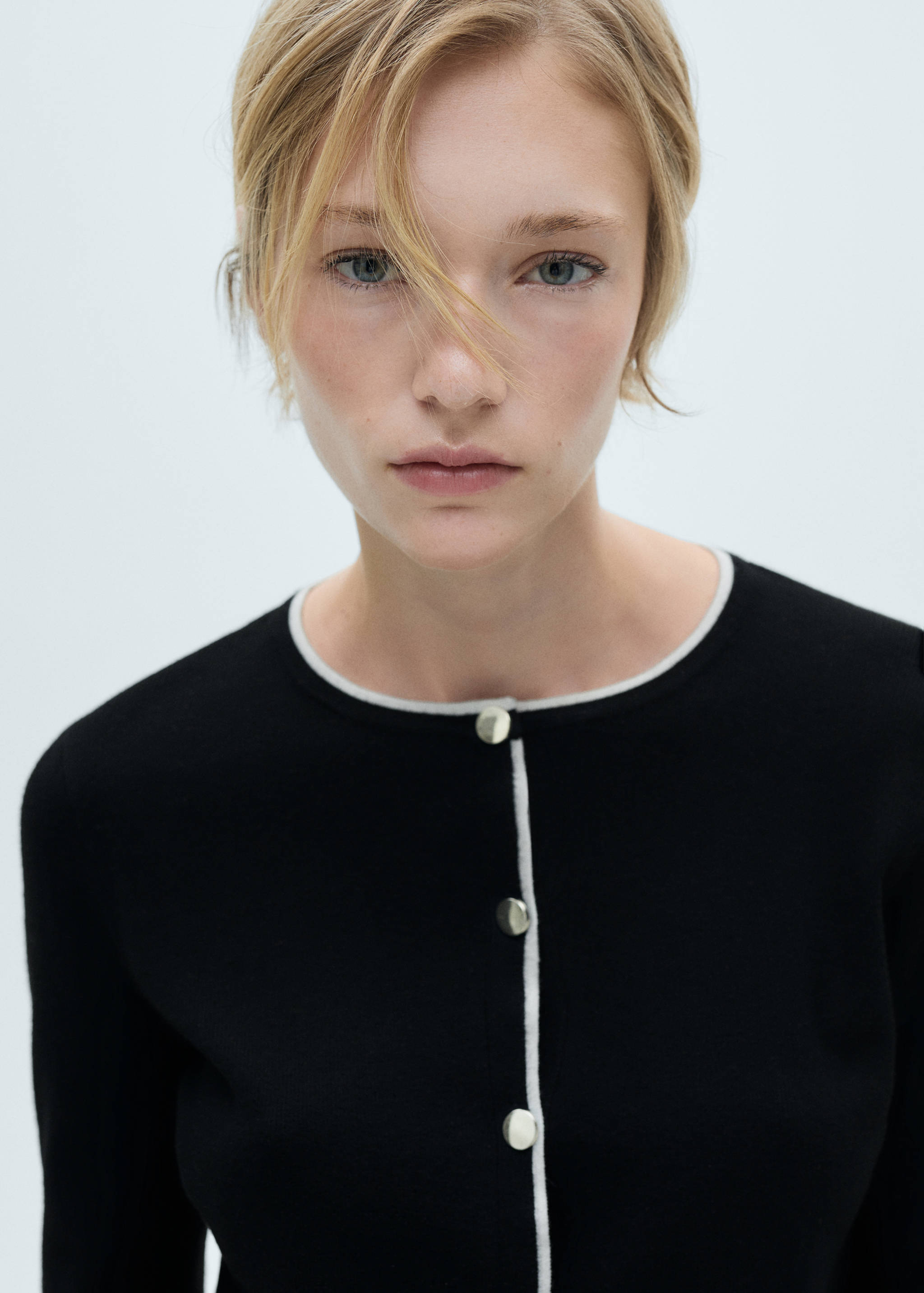 Button knit cardigan - Details of the article 1