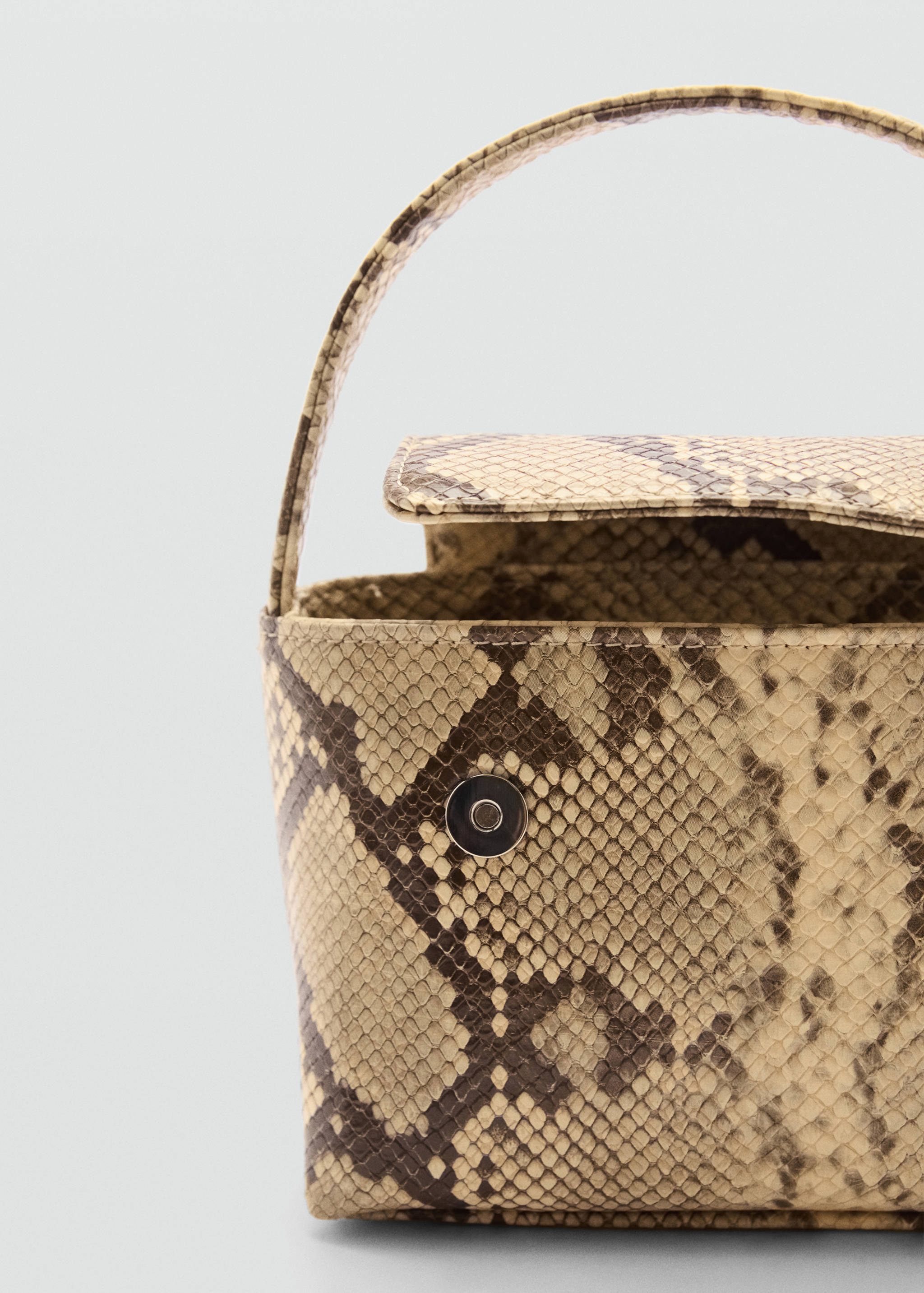 Umschlagtasche mit Kette - Detail des Artikels 1